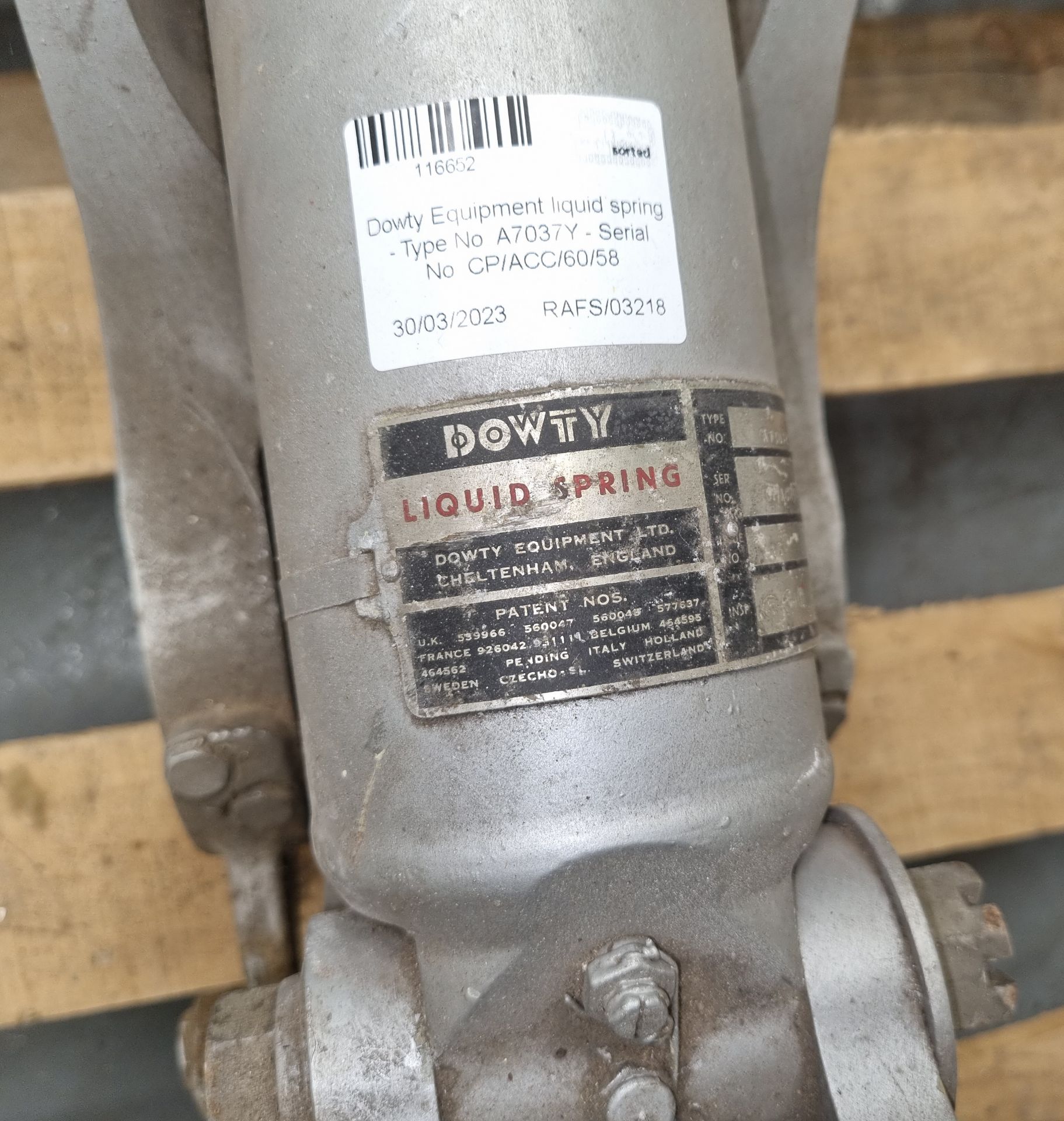 Dowty Equipment liquid spring - Type No. A7037Y - Serial No. CP/ACC/60/58 - Image 6 of 11