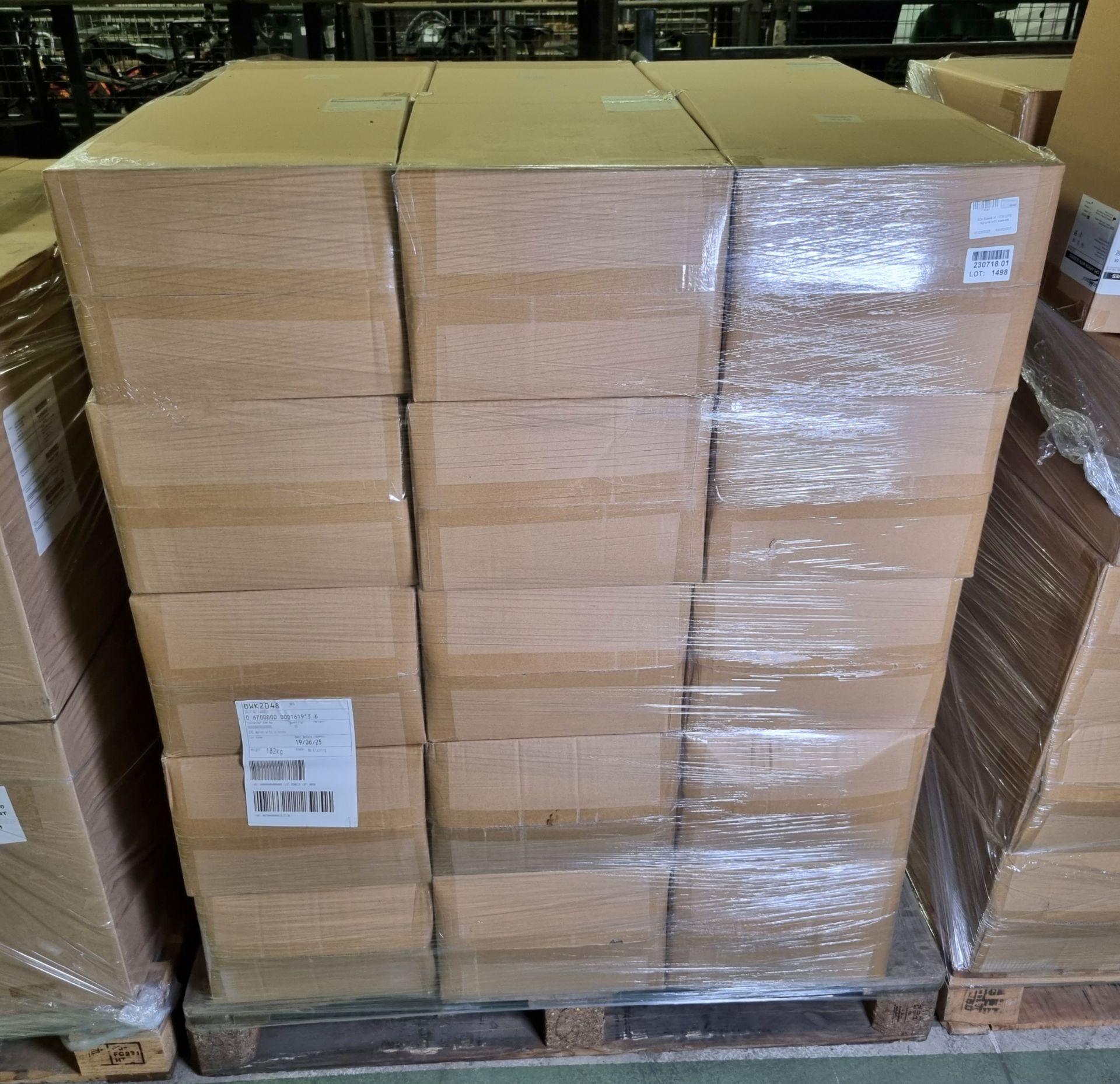 30x Boxes of CPE Aprons with sleeves - 100 units per box - Image 3 of 3