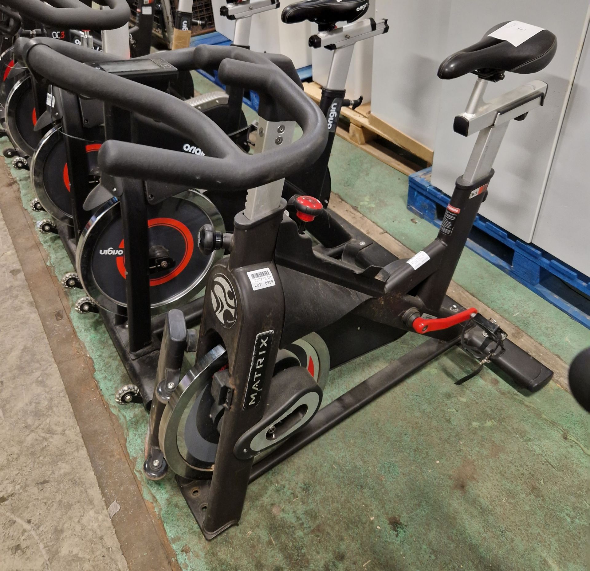 Matrix IC2 spin bike - max user weight 130kg - L 1200 x W 530 x D 1100mm