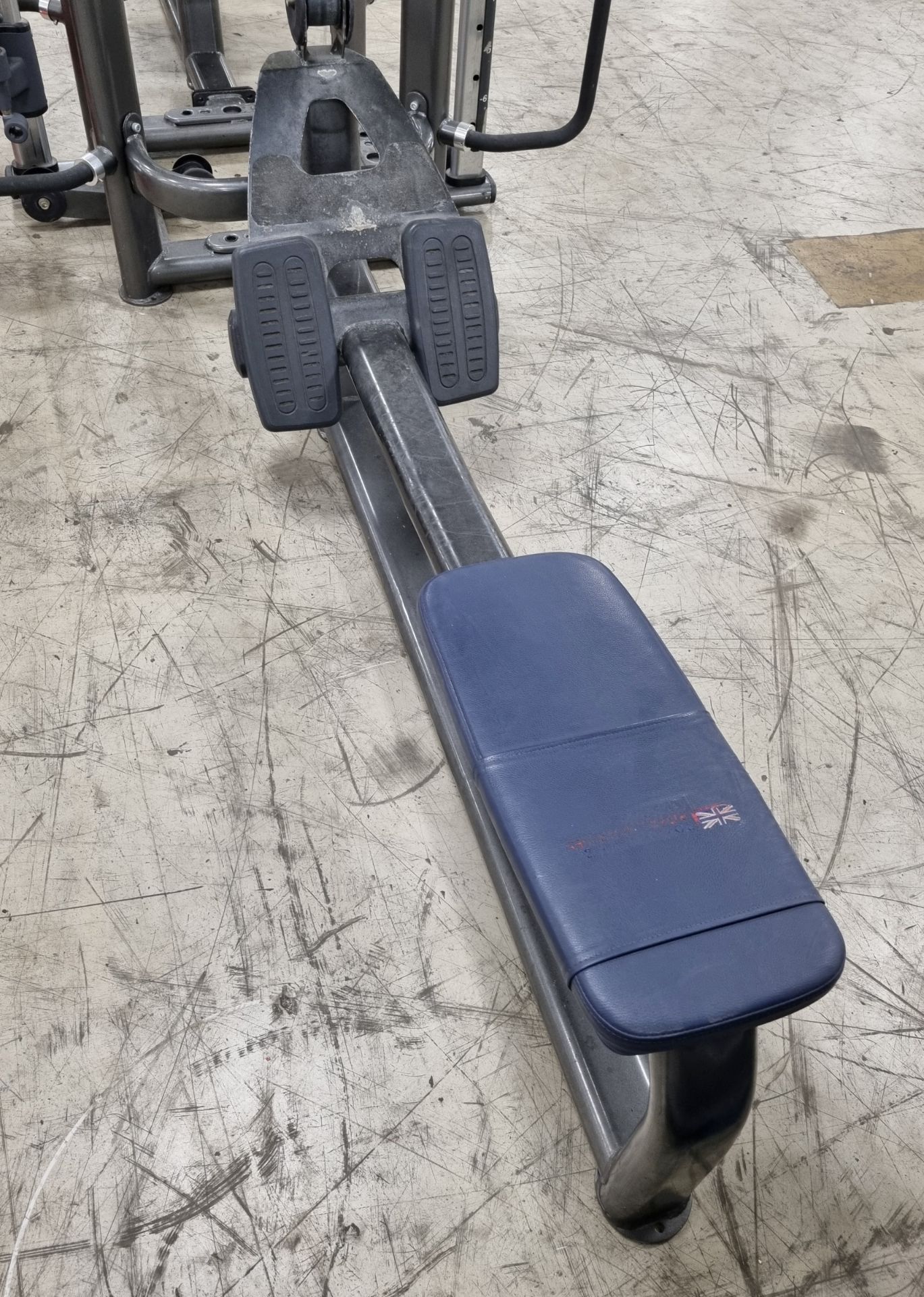 Life fitness gym multi station - seated row - lat pull down - L 3650 x W 1275 x H 2250mm - Image 3 of 10