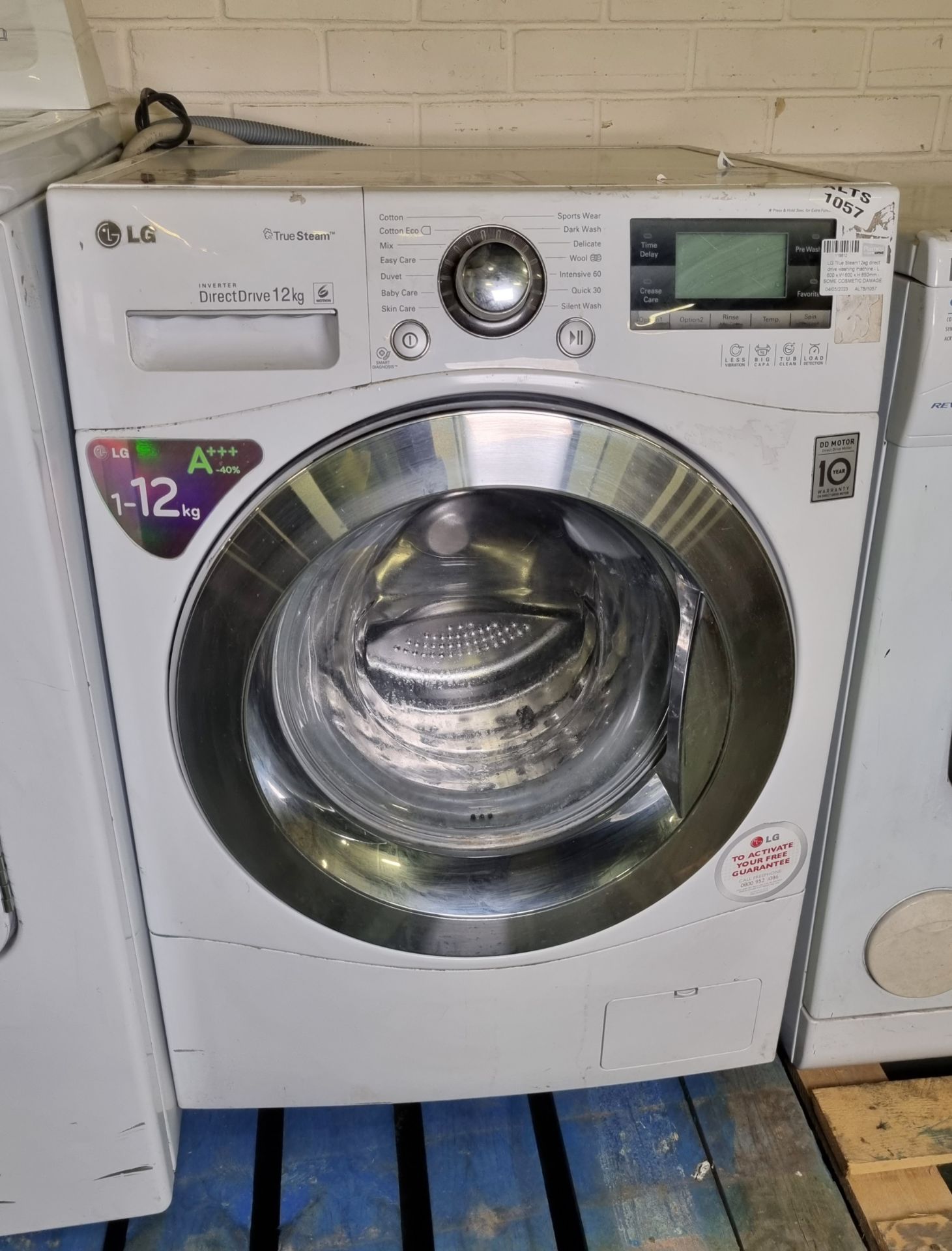 LG Truesteam 12kg direct drive washing machine - L 600 x W 600 x H 850mm - SOME COSMETIC DAMAGE