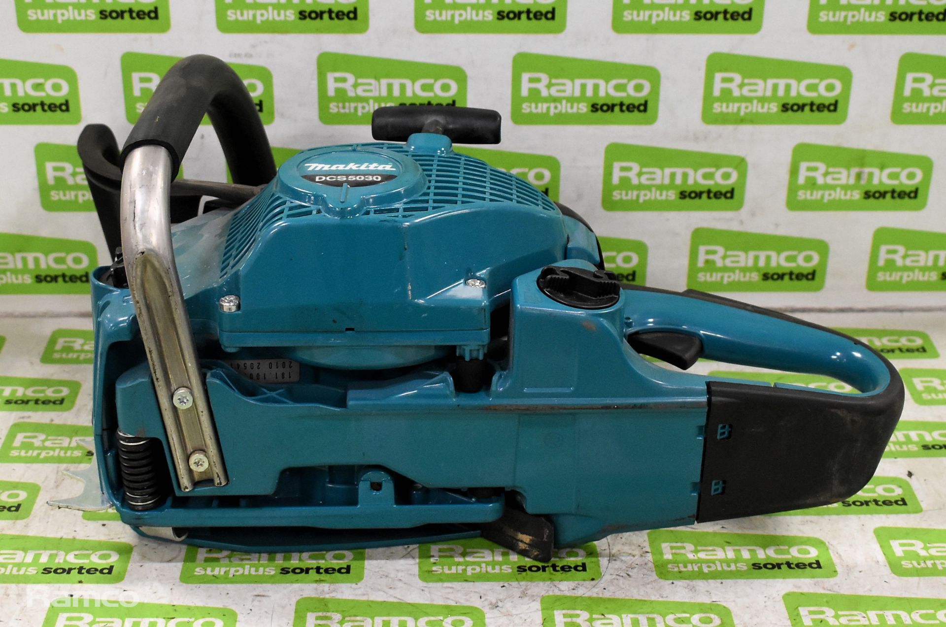 Makita DCS5030 50cc petrol chainsaw - BODY ONLY - AS SPARES OR REPAIRS - Bild 5 aus 5