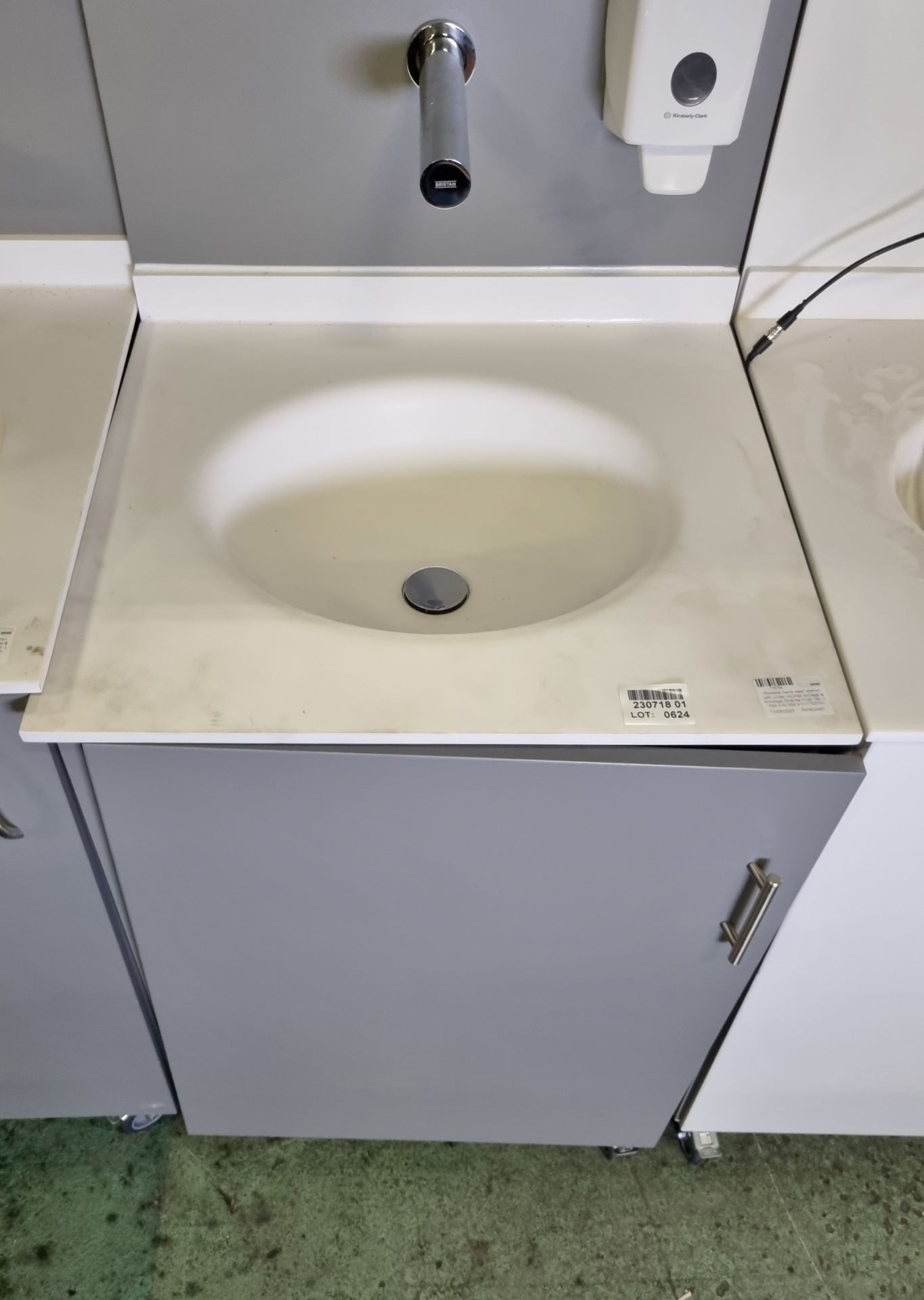 Portable hand wash station with under counter storage & Armitage Shanks mixer tap L 600 x W 680 - Image 2 of 4