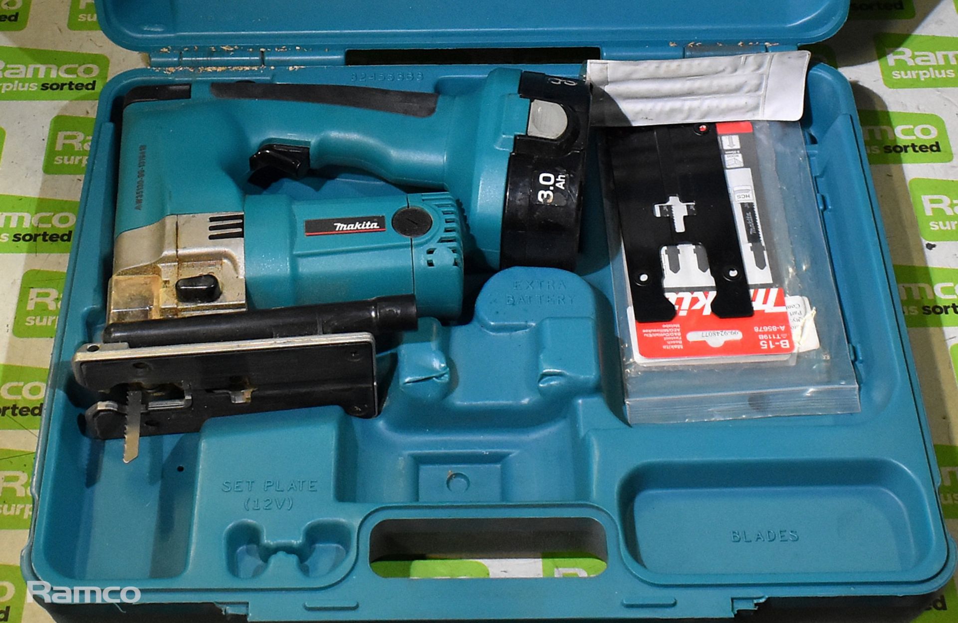 Makita 4334D cordless jigsaw with battery - 18V - max 135mm - in case with spare blades - L 440 x W - Bild 2 aus 7