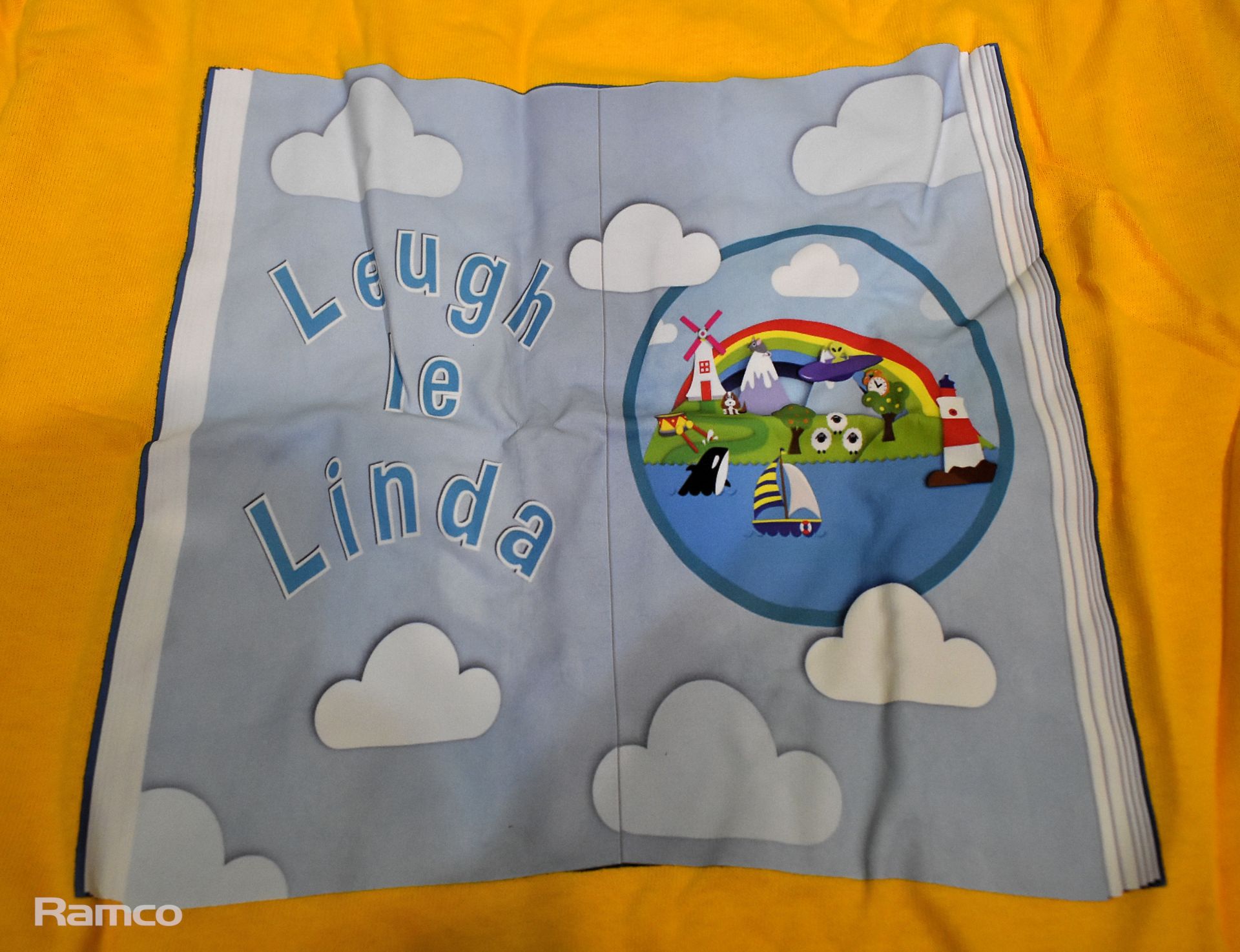 75x Youth T-Shirts with "Leugh Le Linda" of assorted colours and size - Image 3 of 5
