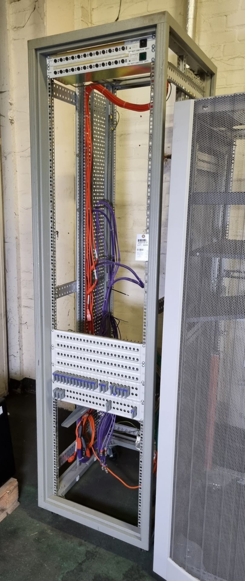 Audio / Visual server rack with power strips and Cta matrix connector racks - W 600 x D 800 x H 2300 - Image 2 of 4