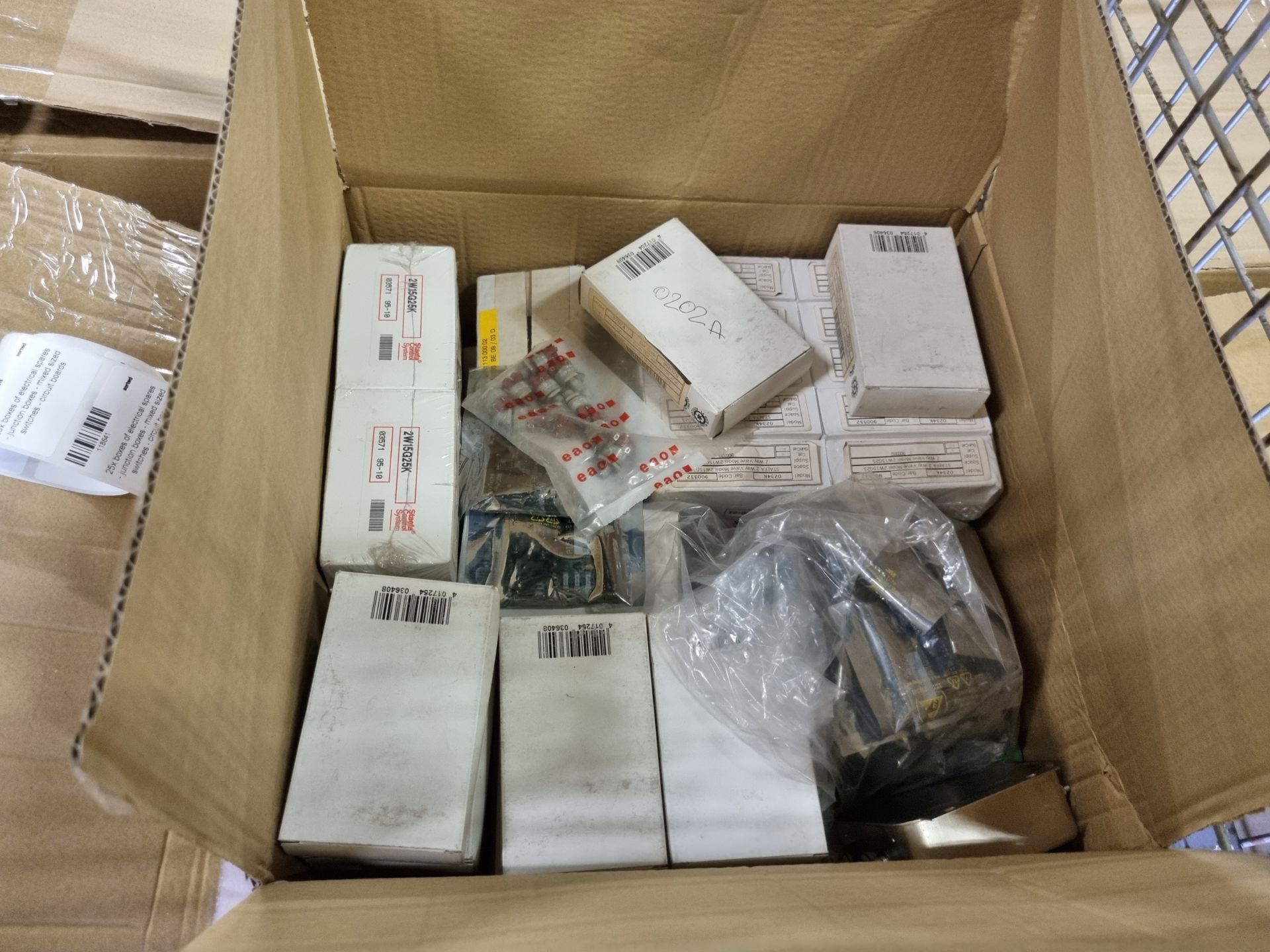 6x boxes of electrical spares - junction boxes - mixed sized switches - circuit boards - Image 3 of 4