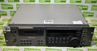 Sony PCM-R500 digital audio tape DAT player / recorder