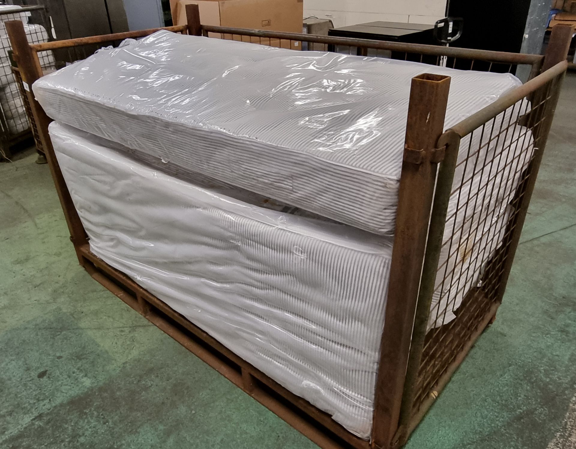 5x Black & white open coil single mattresses - 2 ft 6 inch & 18.5cm deep - Image 2 of 4