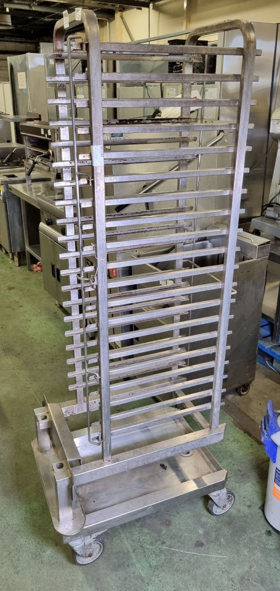 20 Grid combi oven roll in rack trolley - W 500 x D 710 x H 1800 - Image 2 of 2