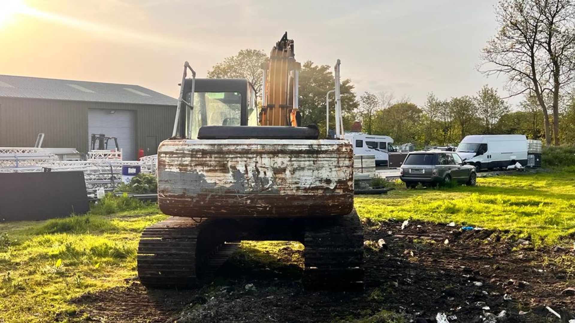 JCB JS130 13 tonne excavator – year 2000 – 16816 hours - Image 8 of 11