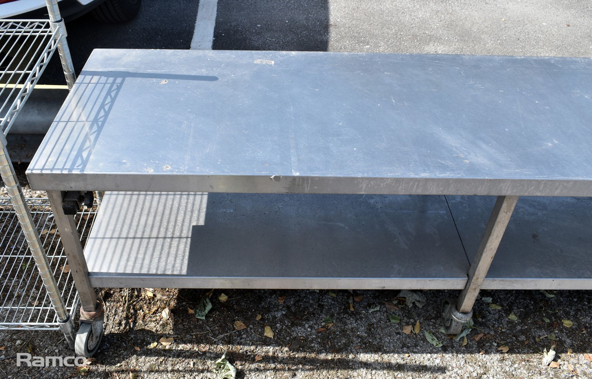 Mobile stainless steel table with bottom shelf - L 2000 x W 500 x H 600mm - Bild 2 aus 3