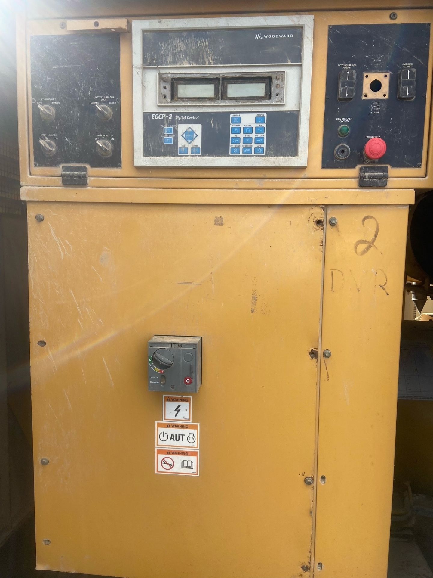 Caterpillar 320KVA 256kW Generator - 445Amps per phase @ 415v - 50Hz - 1500rpm year 2003-4 - Bild 12 aus 14