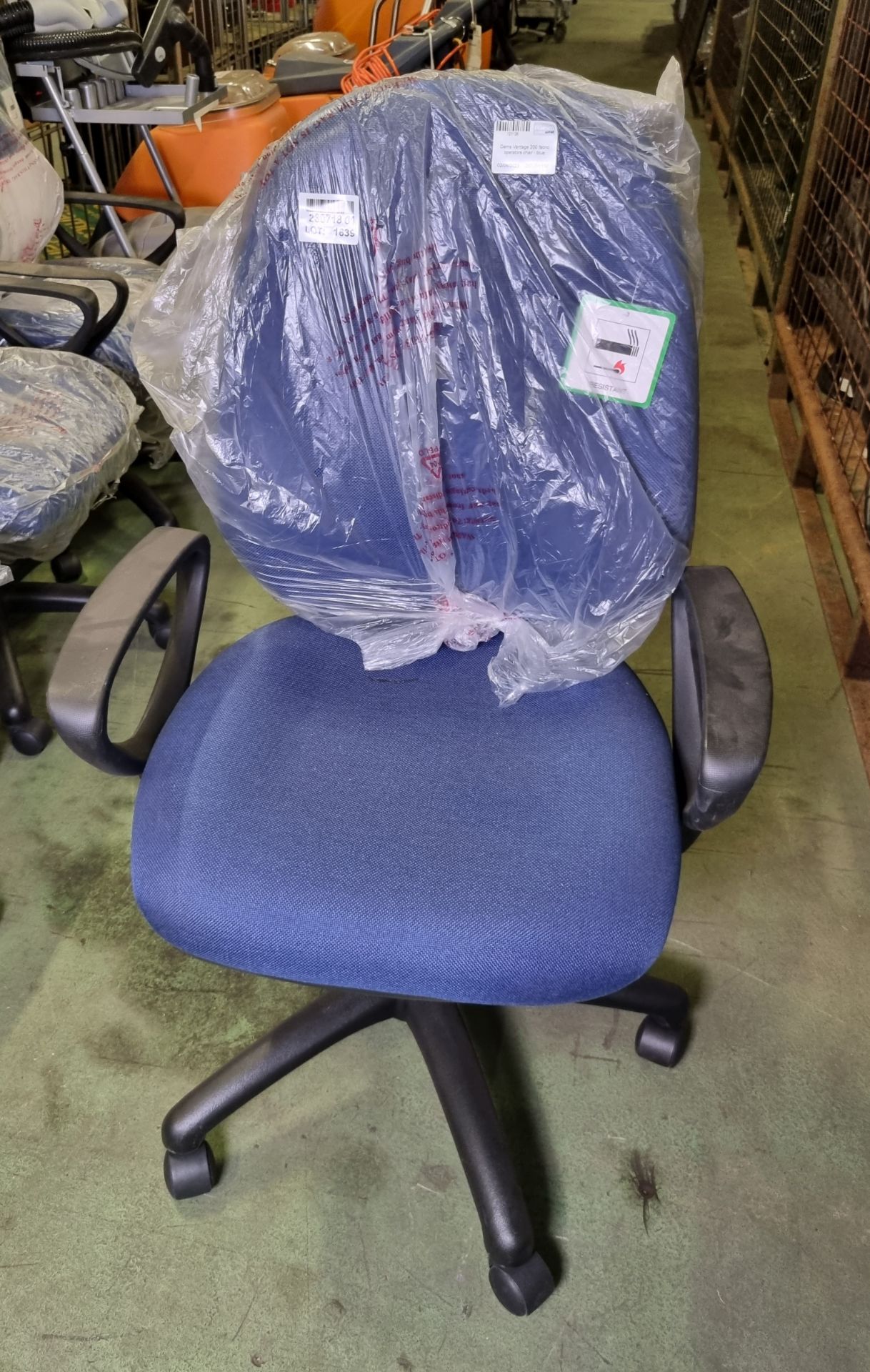 Dams Vantage 200 fabric operators chair - blue