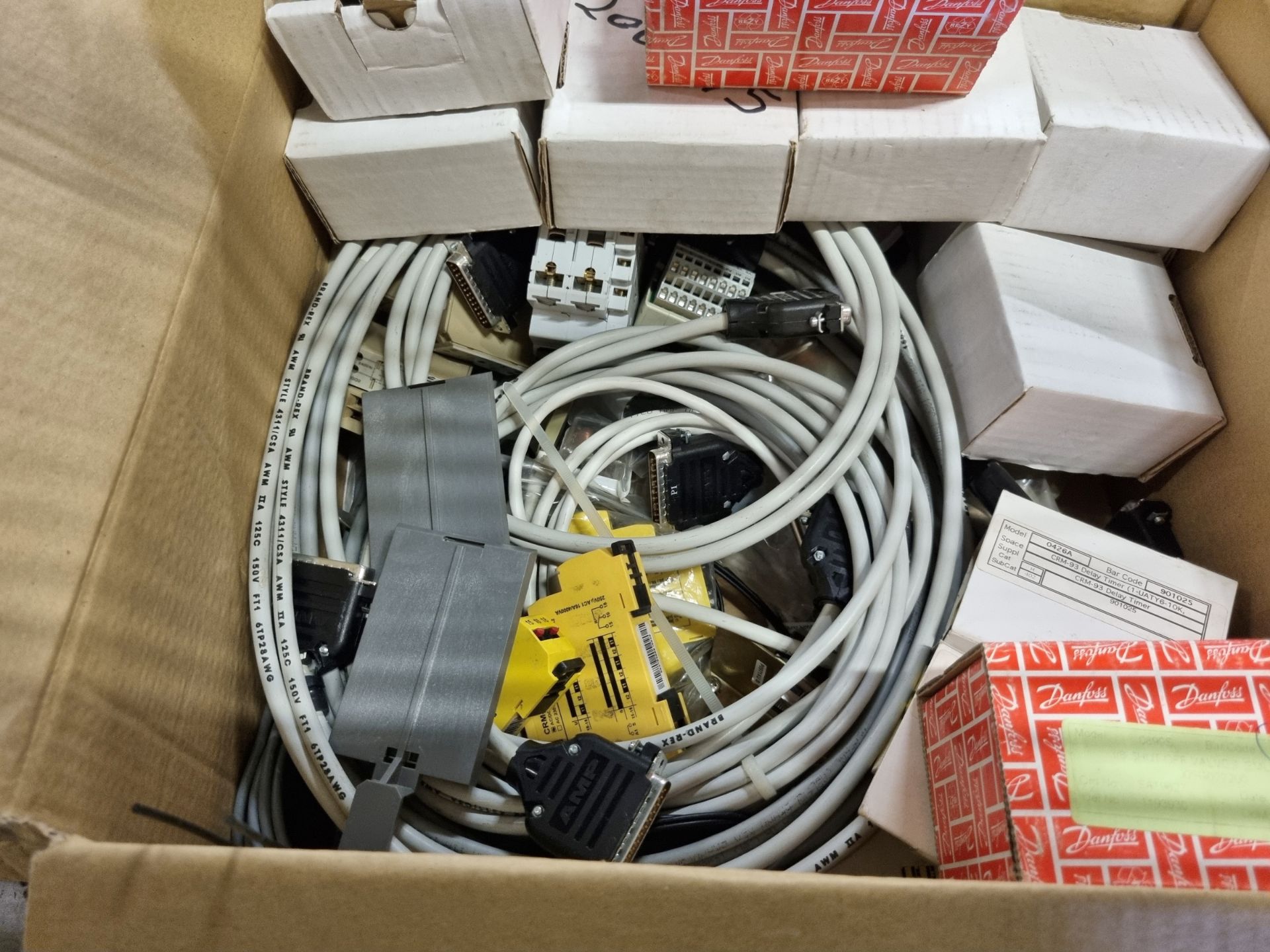 6x boxes of electrical spares - junction boxes - mixed sized switches - circuit boards - Image 4 of 5