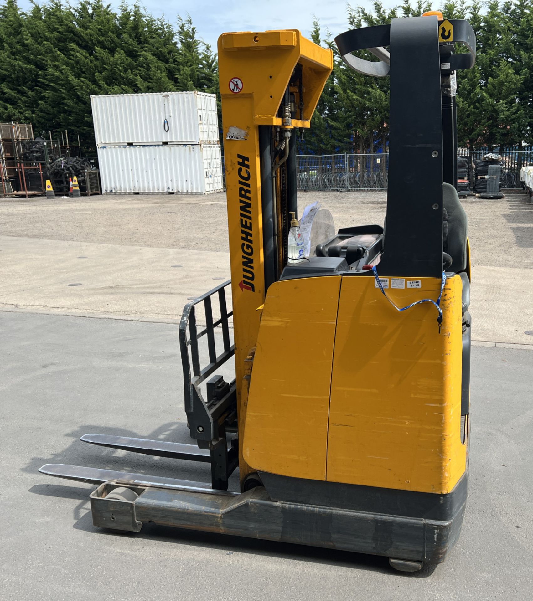 Jungheinrich ETM112 electric reach truck - 8917 hours - SWL 1200kg - with charger - Image 2 of 19