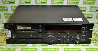 Tascam MD-801R minidisc recorder / player unit