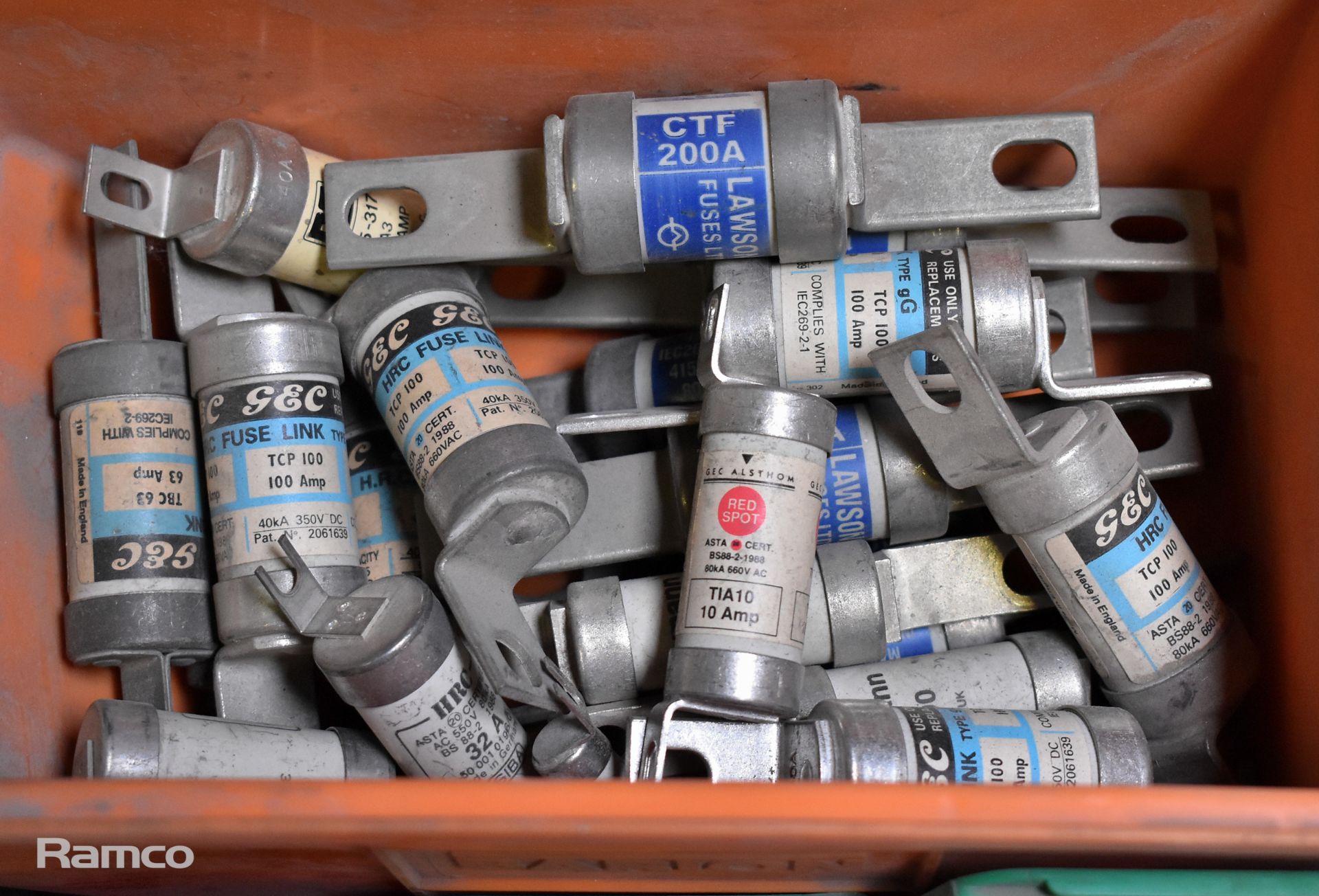 Quantity of various industrial fuses - Image 2 of 5