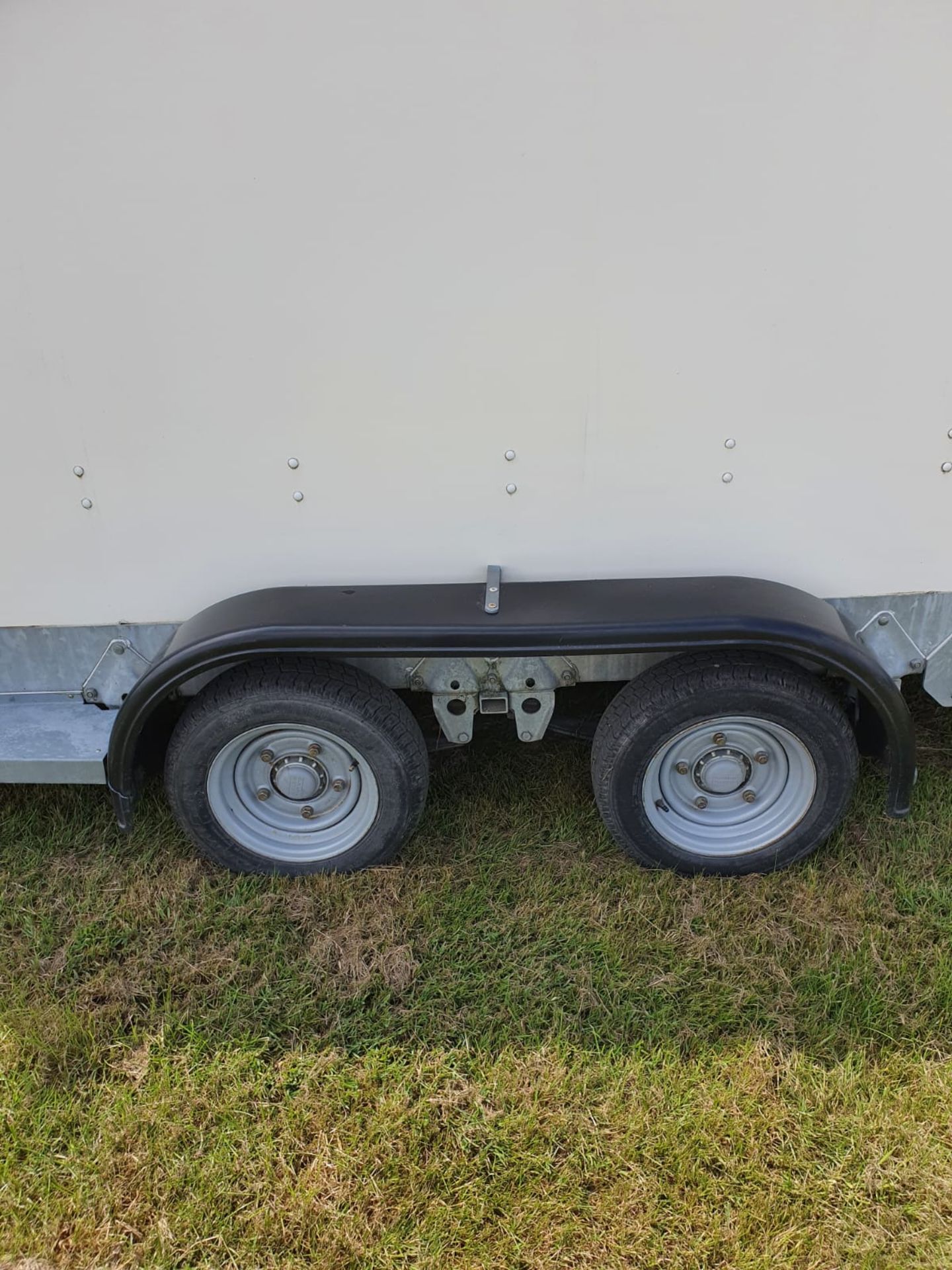 Ifor Williams twin axle box trailer with built in purpose developed gas heater - propane gas - Bild 13 aus 25