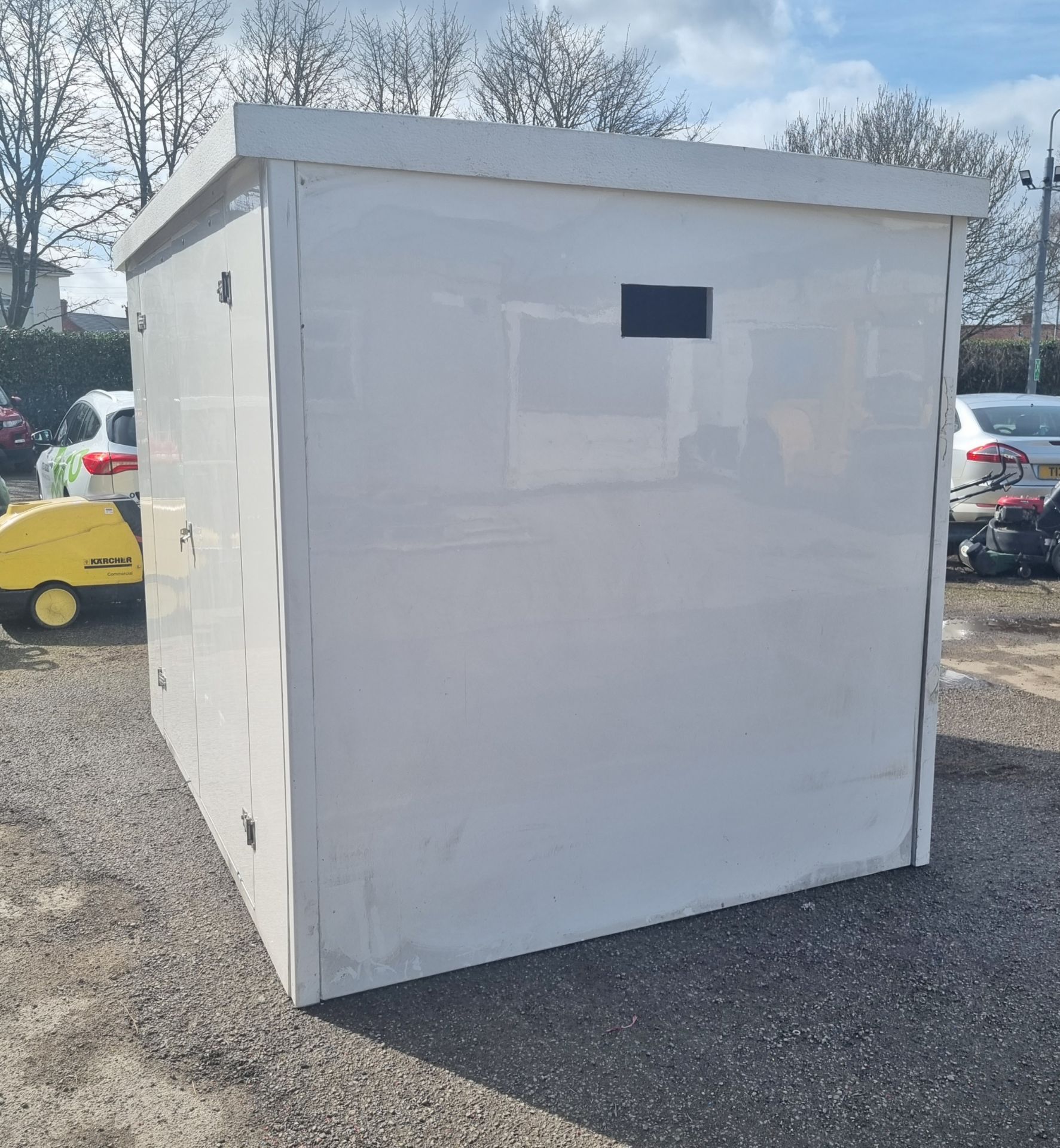 Non expandable shelter kit (approx shelter size: 3150 x 2000 x 2150mm) - Image 2 of 15