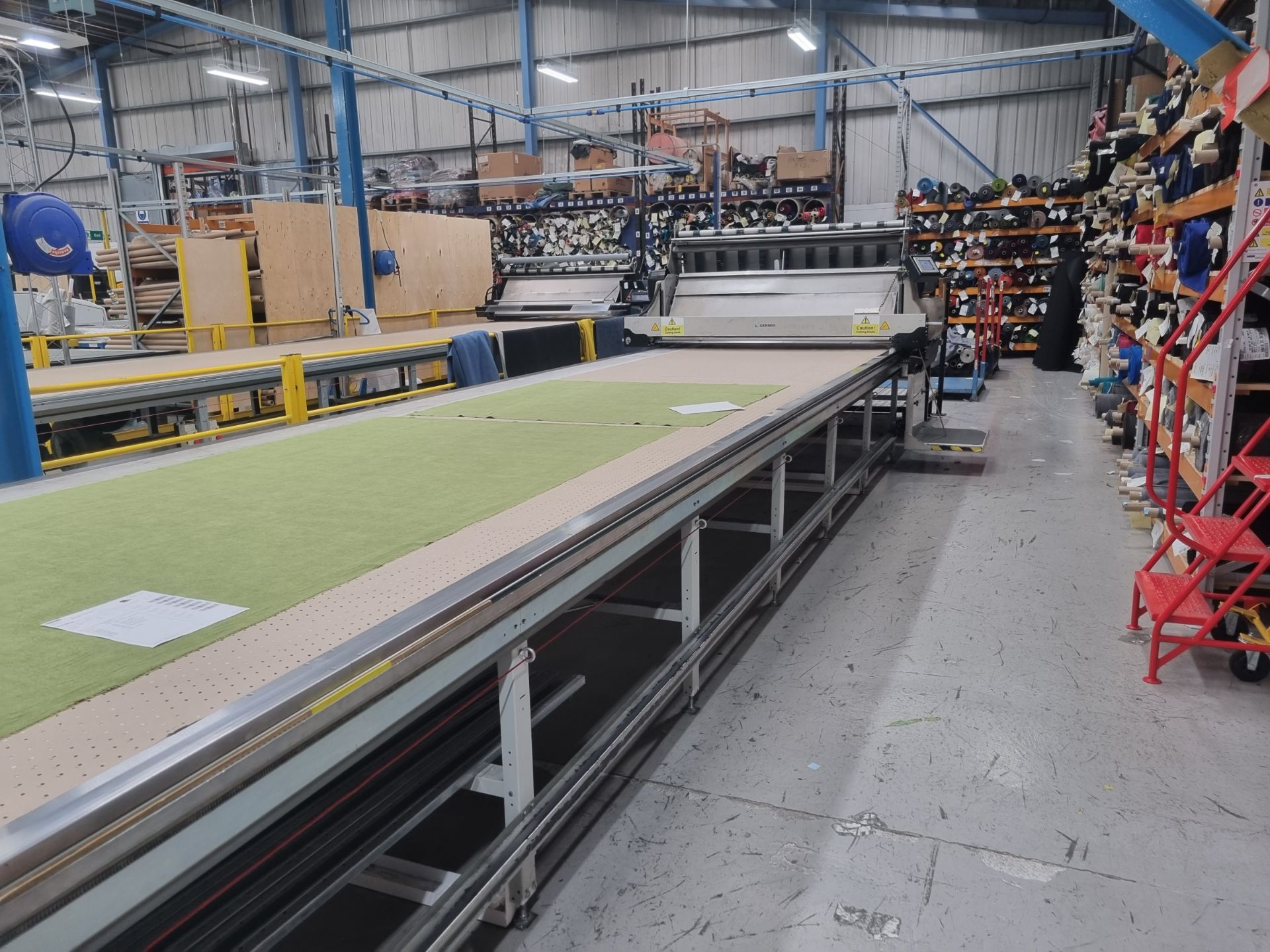 GerberCutter GTxL with Gerber Spreader SY 101 fabric cutting system - full length approx 18m - Image 16 of 19