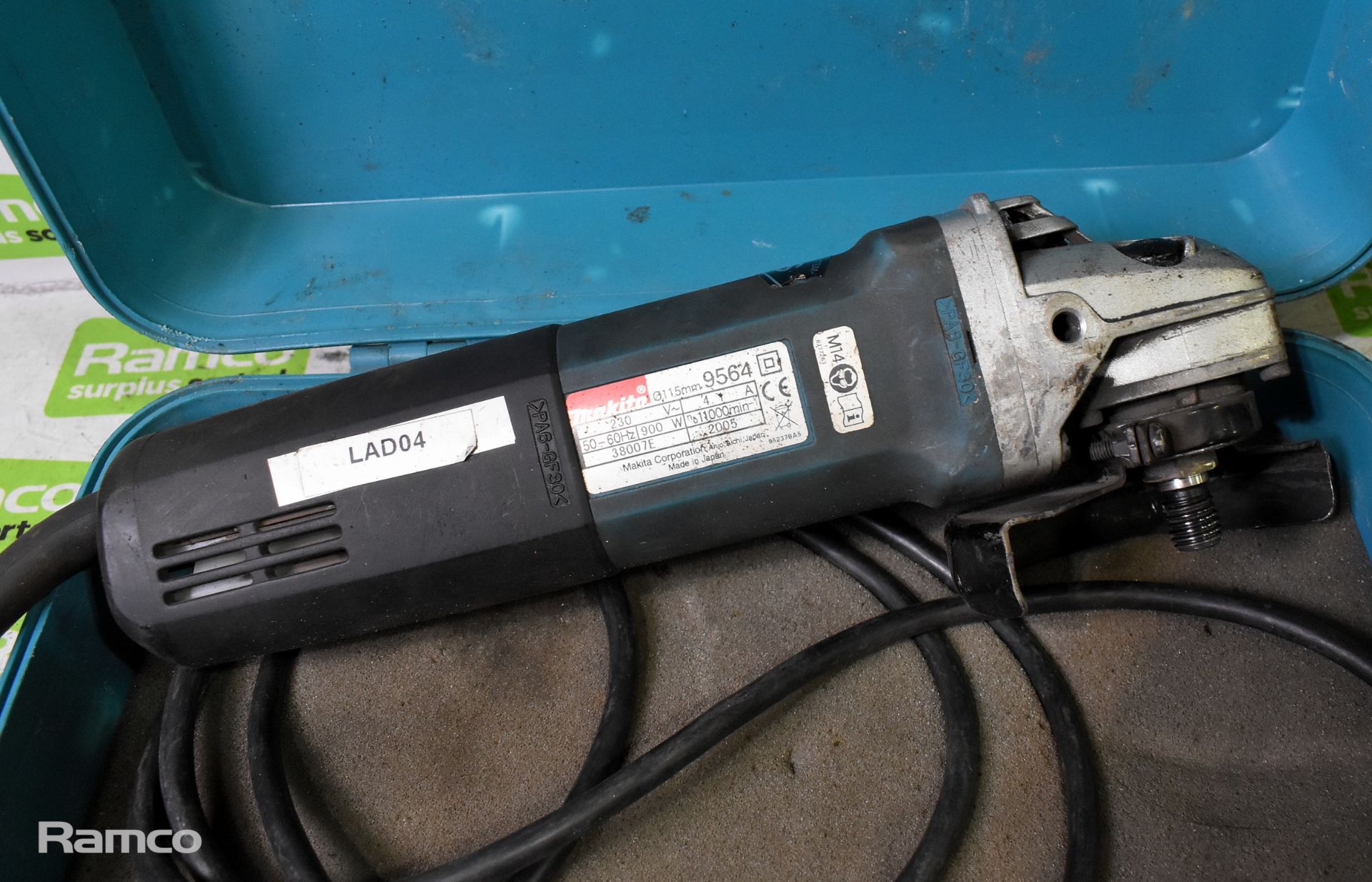 Makita 9564 portable electric grinder - in plastic case - Image 3 of 6