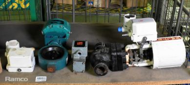4x pumps - assorted including Valtek and Moore