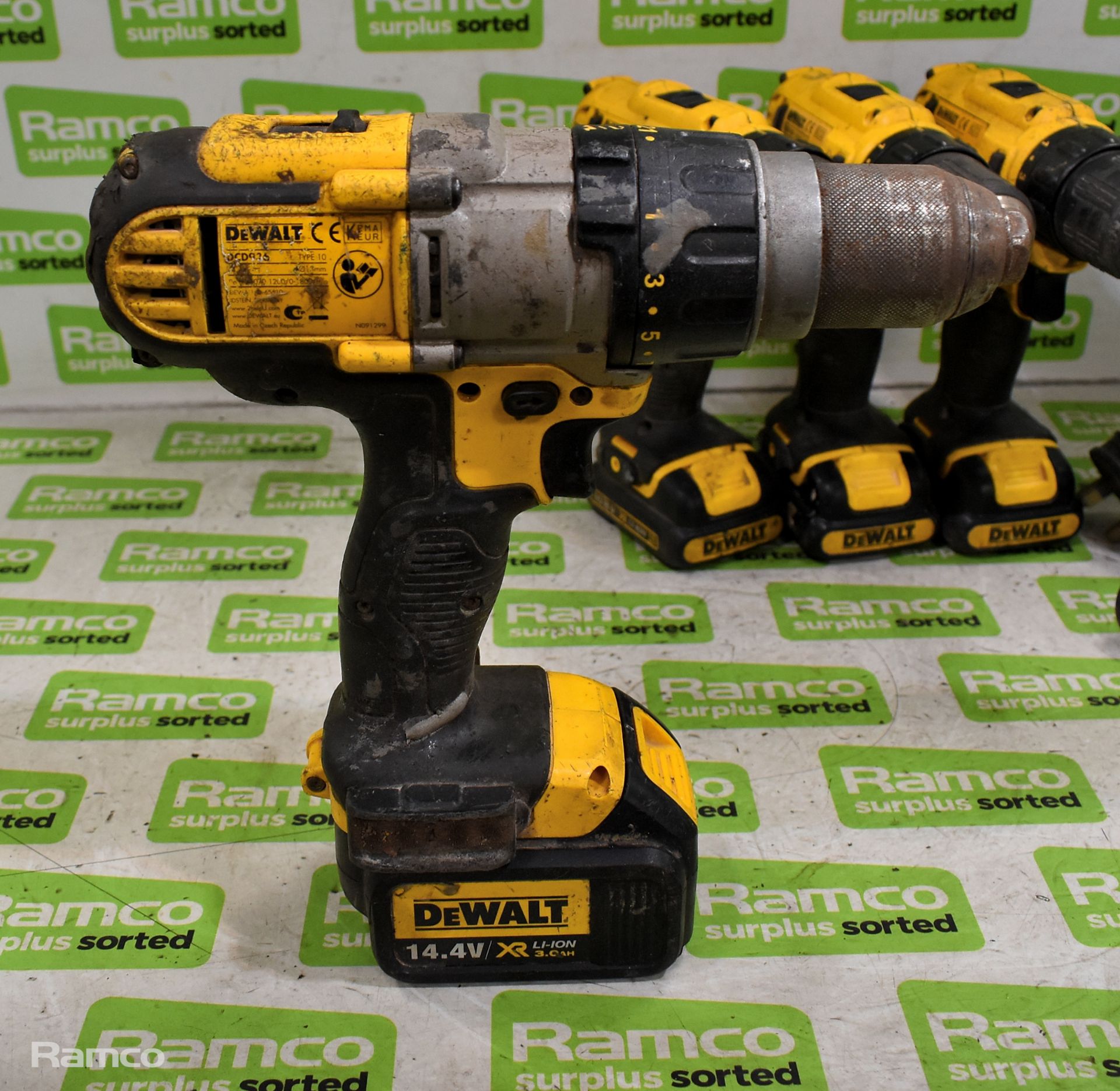 DeWalt drills and batteries - AS SPARES OR REPAIRS - Image 2 of 15