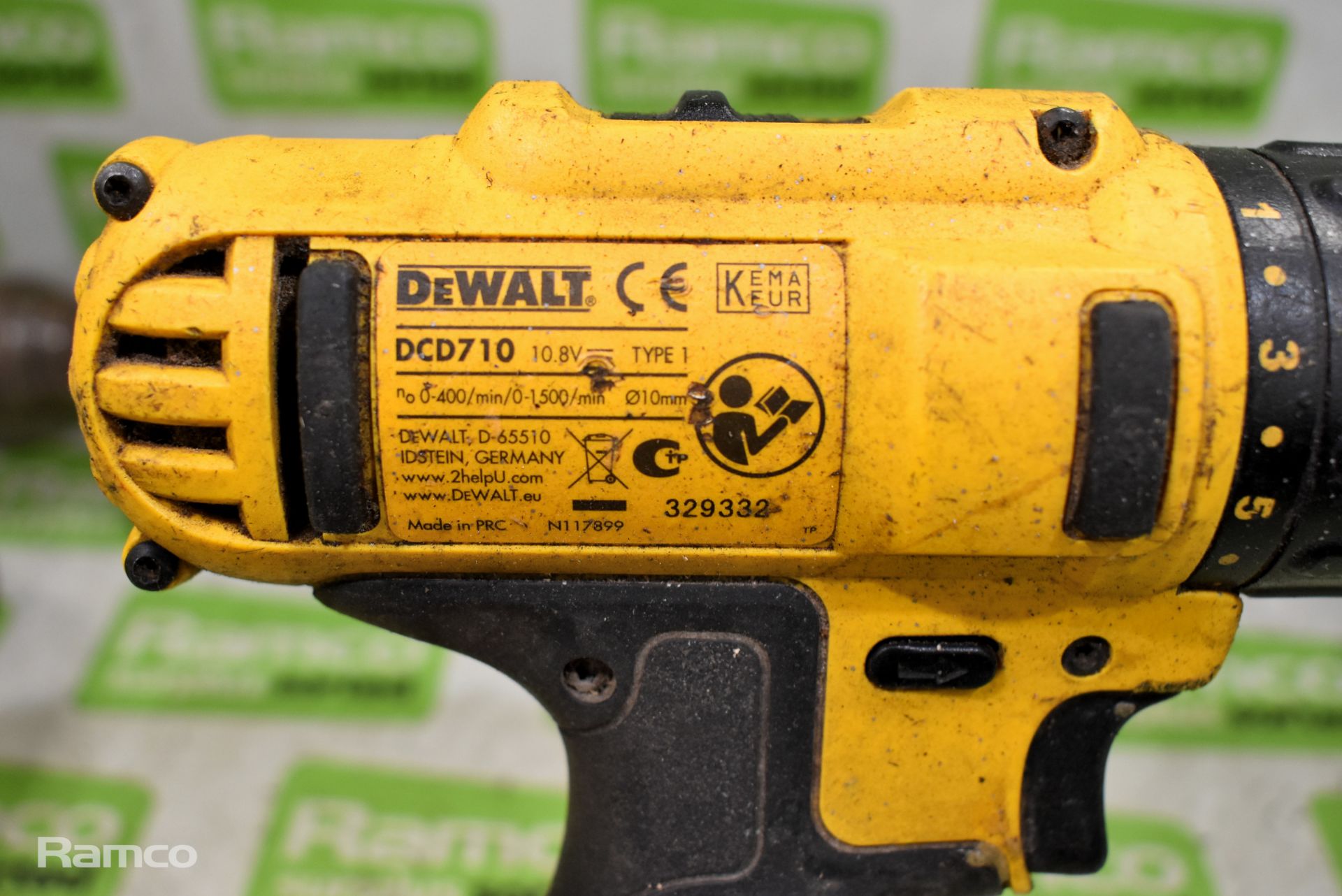 DeWalt drills and batteries - AS SPARES OR REPAIRS - Image 13 of 15