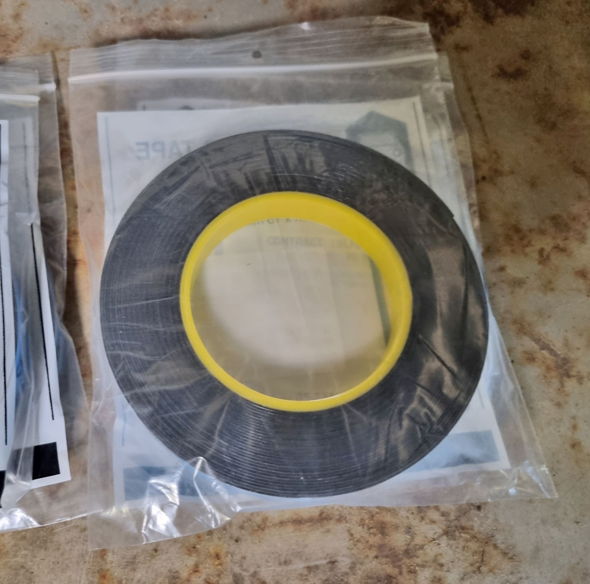 79x rolls of White PVC insulation tape - 50mm x 33M, 4x rolls of Innotec pressure sensitive adhesive - Bild 6 aus 7