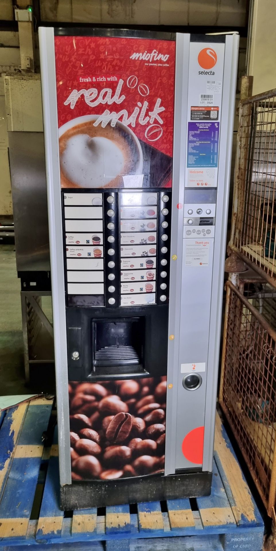 Miofino 960406 Selecta drinks vending machine - coin operated - 240V 50Hz - L 650 x W 730 x H 1830mm