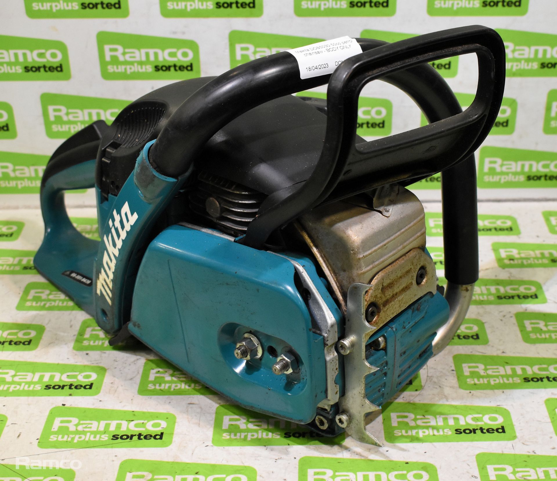 4x Makita DCS5030 50cc petrol chainsaw - BODIES ONLY - AS SPARES AND REPAIRS - Image 9 of 21