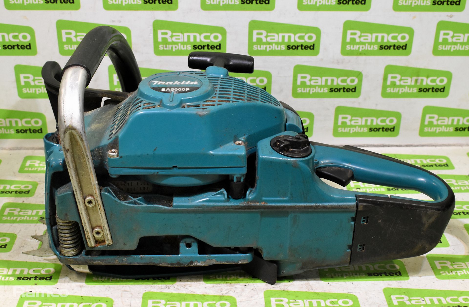 4x Makita DCS5030 50cc petrol chainsaw - BODIES ONLY - AS SPARES AND REPAIRS - Image 16 of 21
