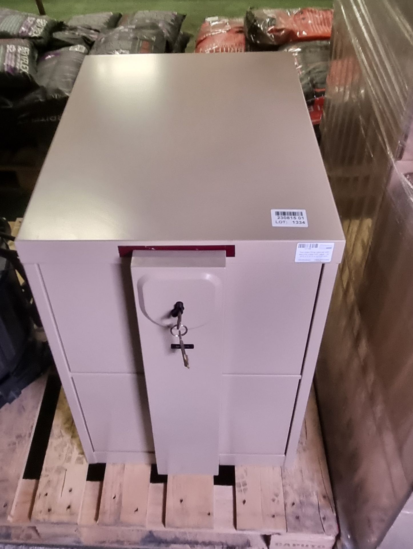 Two drawer filing cabinet with security plate with keys - W 470 x D 670 x H 710 mm - Bild 2 aus 5
