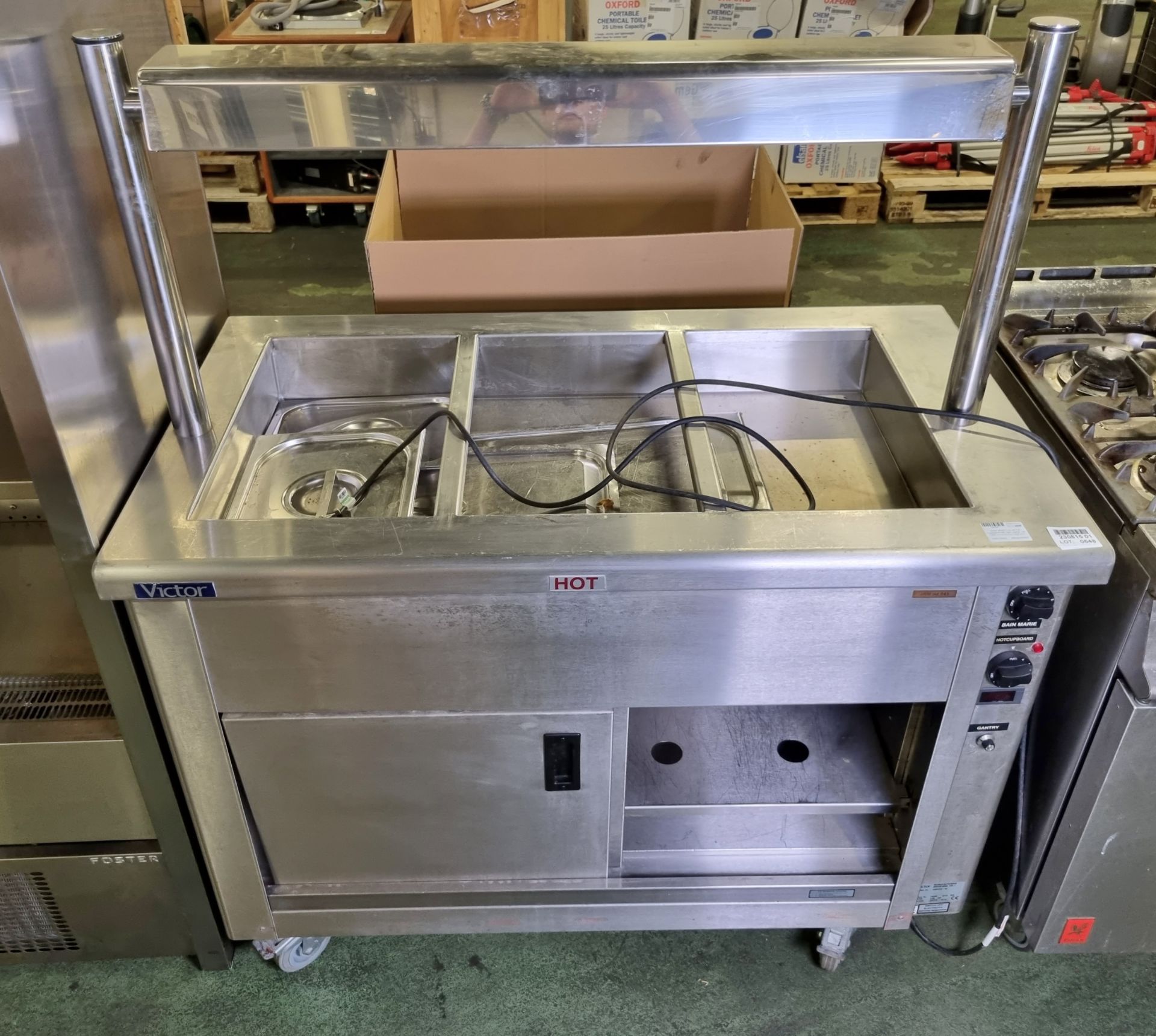 Victor SCEP12Z-42 hot cupboard with bain marie - W 1200 x D 710 x H 1440 mm - Image 2 of 6