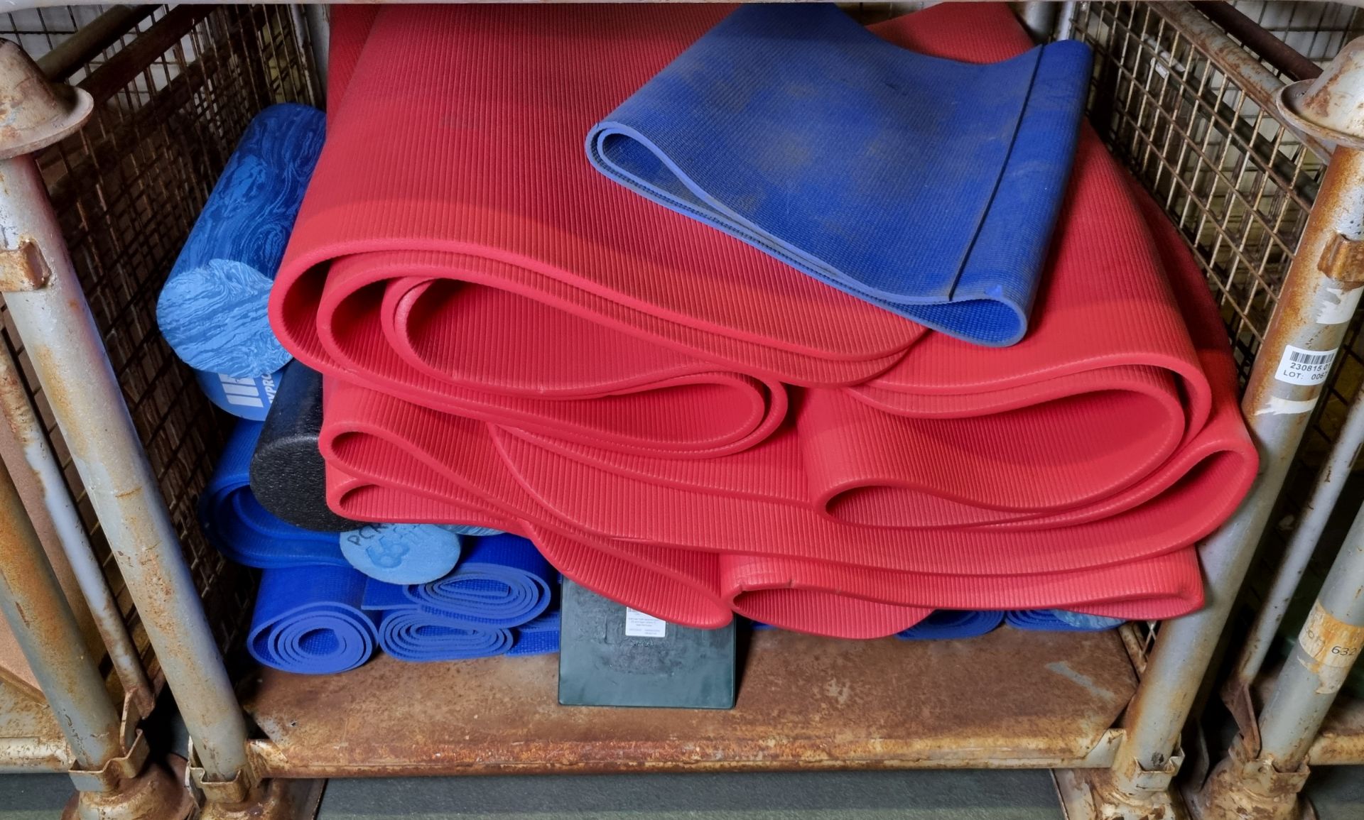 Exercise mats - approximately 25, 7x foam rollers - assorted sizes - Bild 2 aus 6