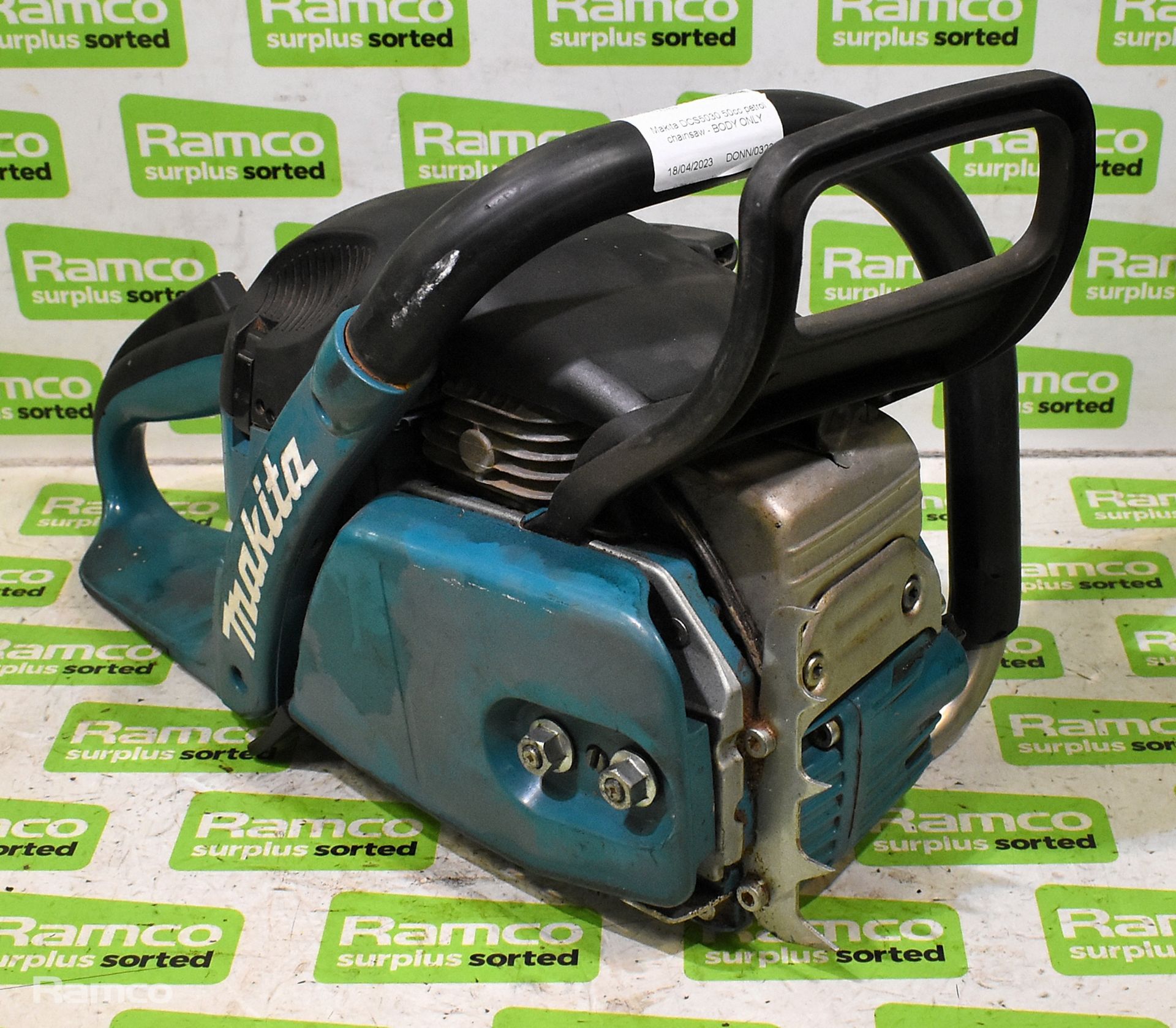 4x Makita DCS5030 50cc petrol chainsaw - BODIES ONLY - AS SPARES AND REPAIRS - Image 4 of 21