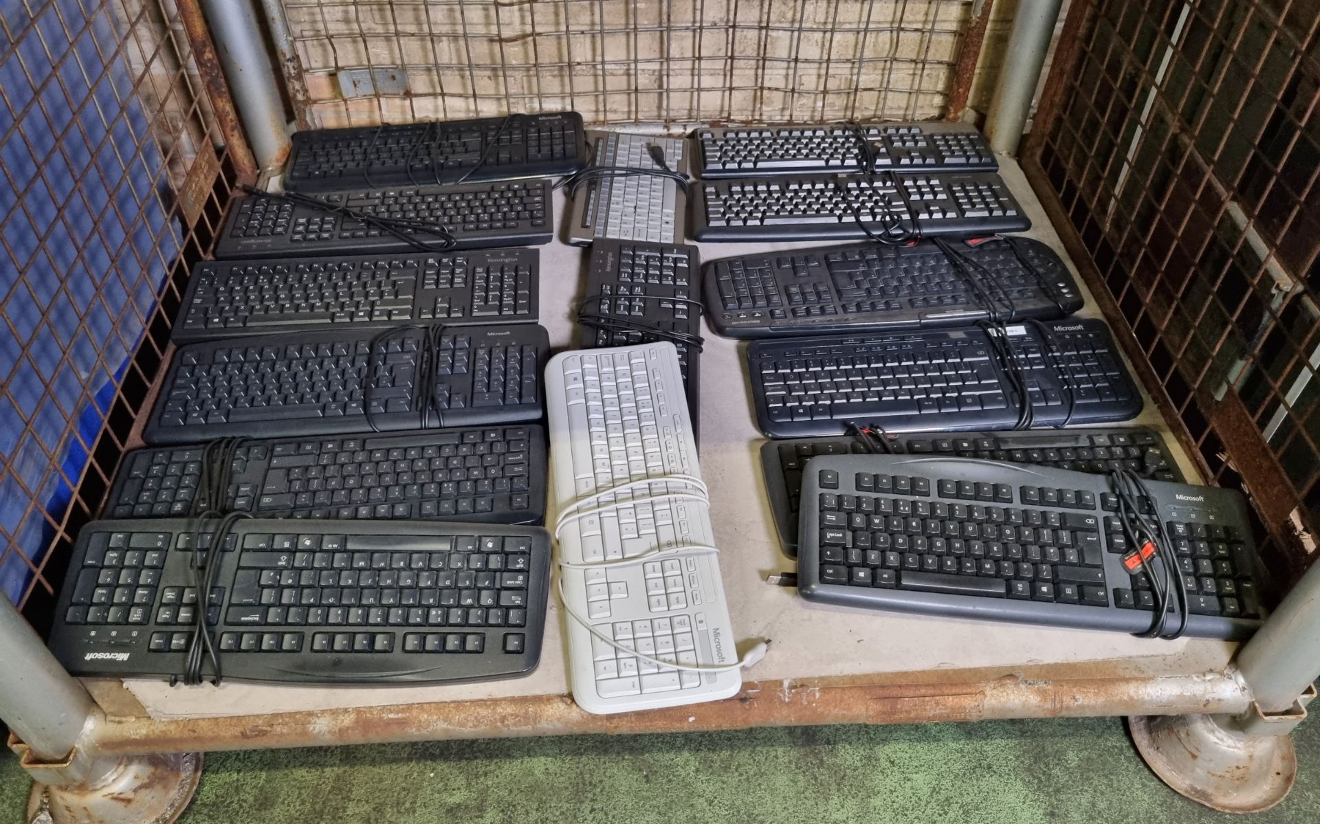 15x computer keyboards of multiple makes - Microsoft and Kensington - Bild 9 aus 11