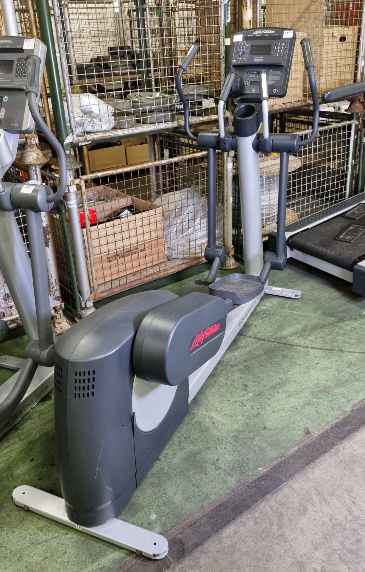 Life Fitness Fit Stride cross trainer - W 2200 x D 800 x H 1650mm - Bild 2 aus 9