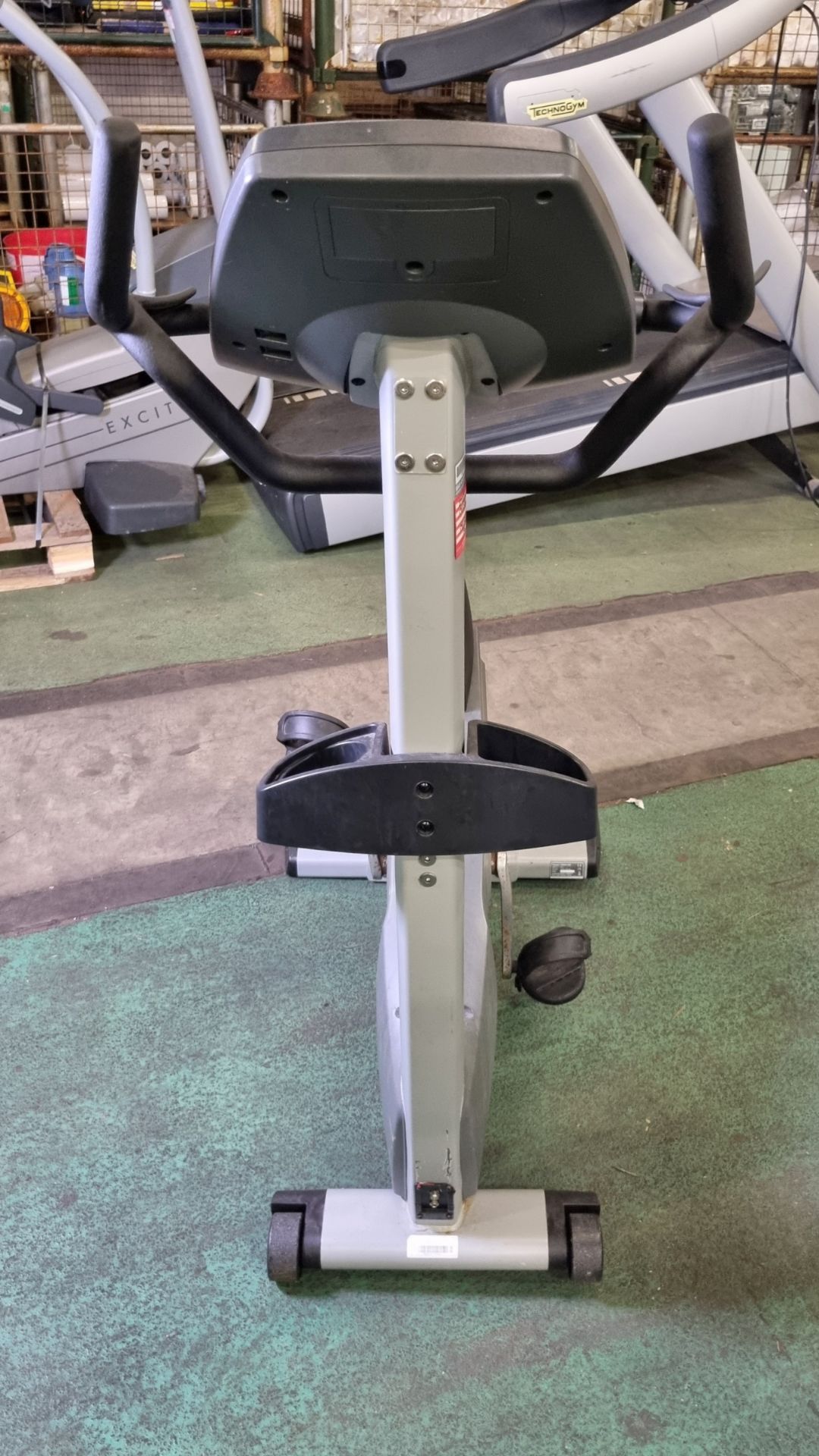 Matrix exercise bike - L 1200 x W 610 x D 1440mm - Bild 4 aus 8