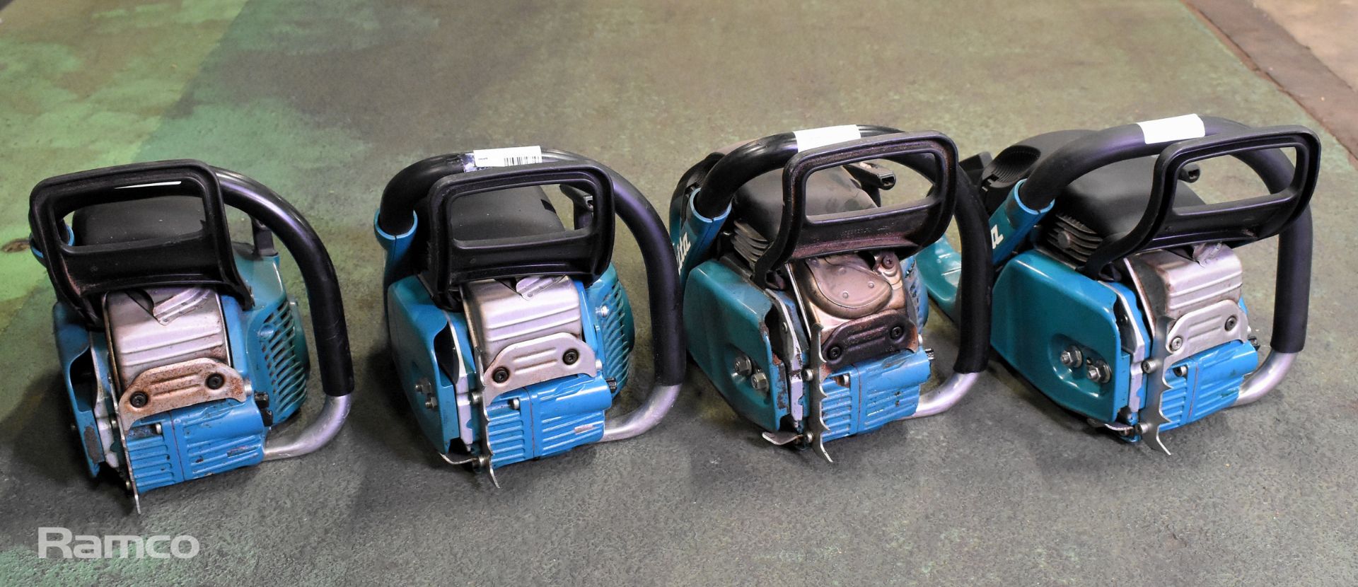 3x Makita DCS5030 50cc petrol chainsaw - BODIES ONLY - AS SPARES AND REPAIRS, 1x Makita EA5000P - Image 2 of 22