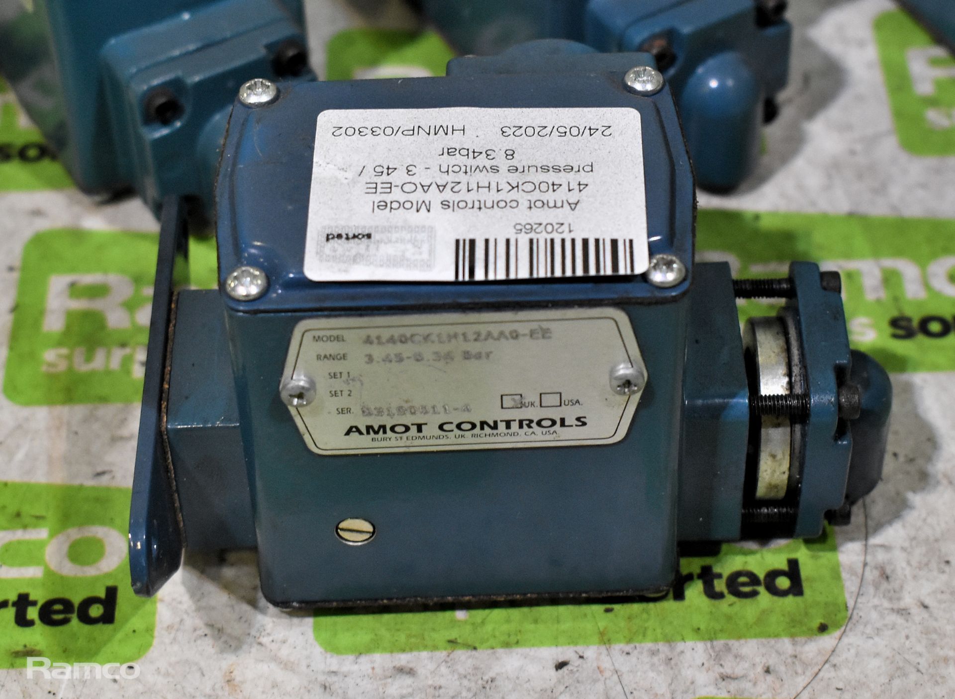 Amot controls pressure switches - Image 4 of 5