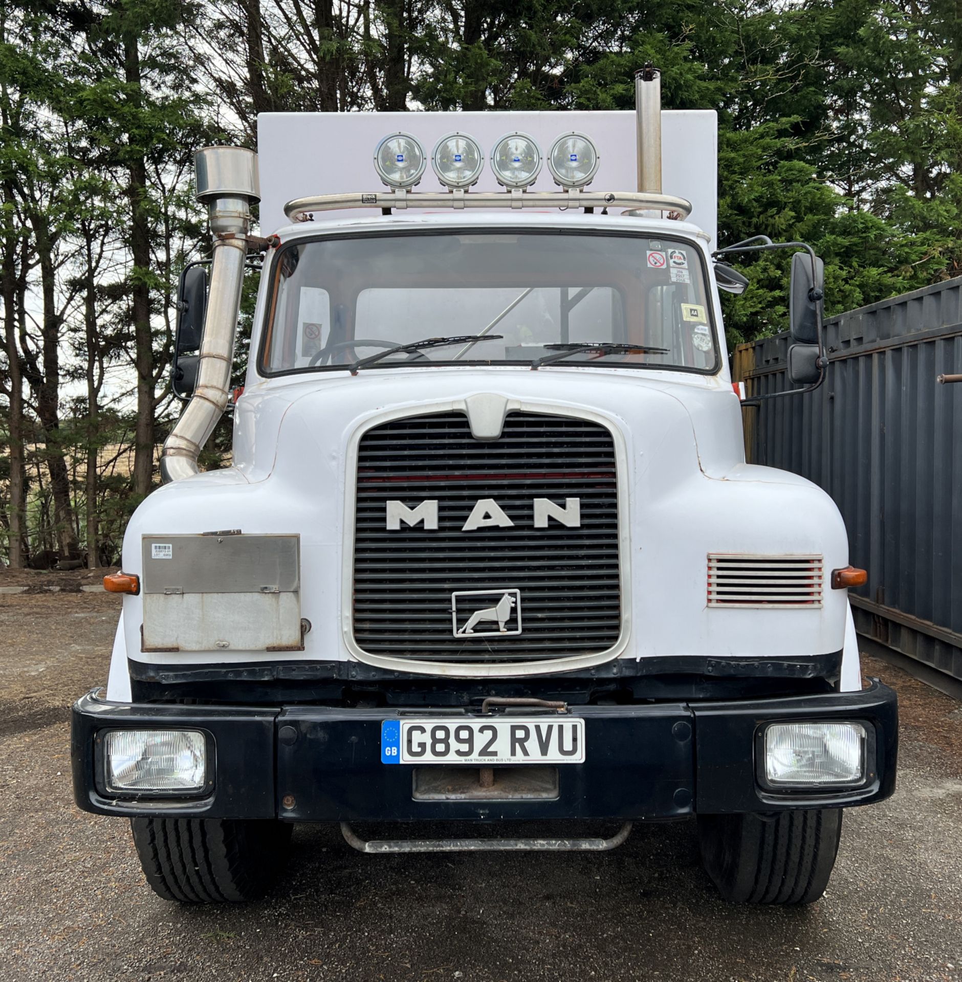 MAN 26.281, drilling / boring truck - Year 1989 - diesel - mileage 166273km - 11413cc - Image 2 of 43