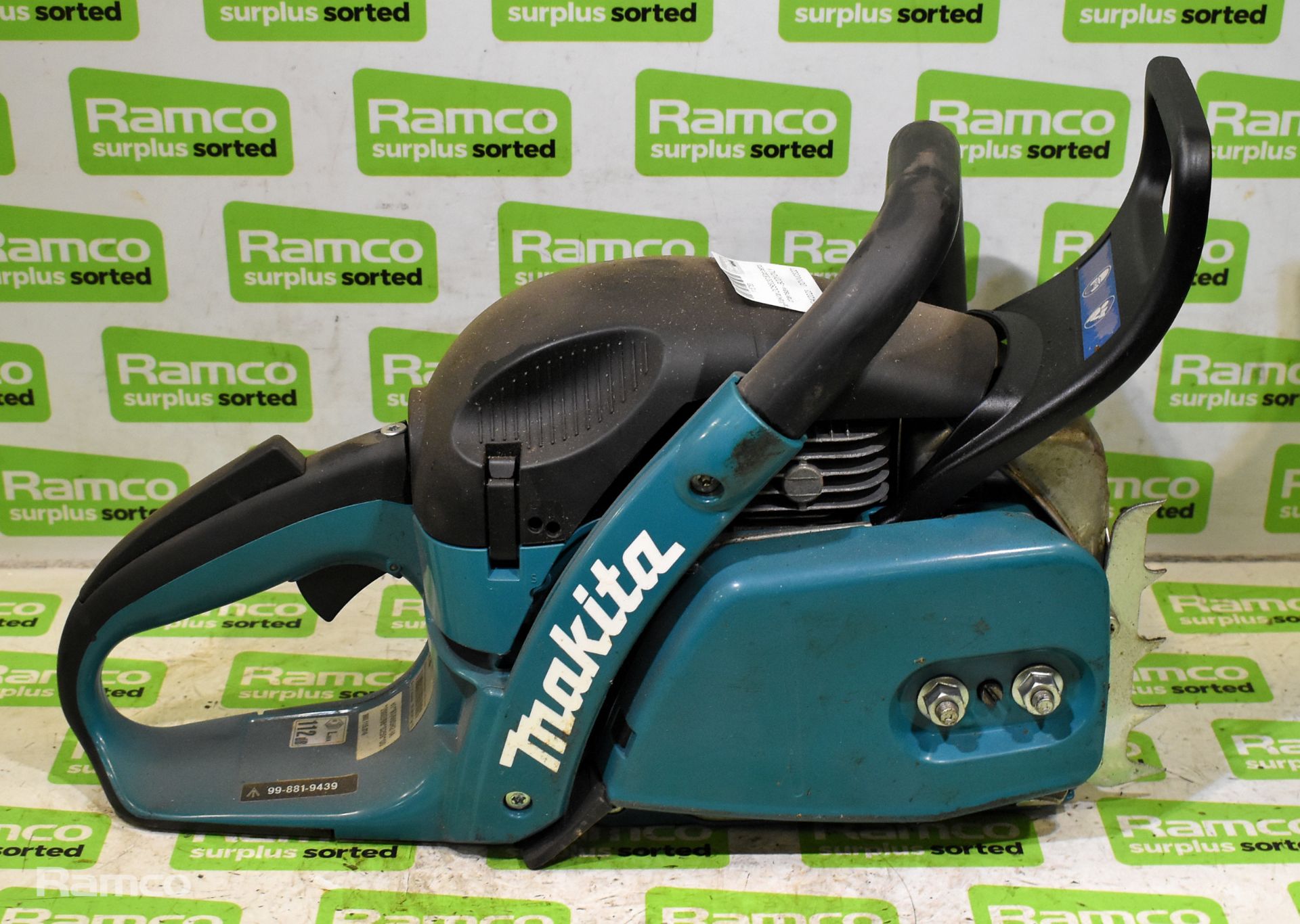 6x Makita DCS5030 50cc petrol chainsaw - BODIES ONLY - AS SPARES & REPAIRS - Image 4 of 33