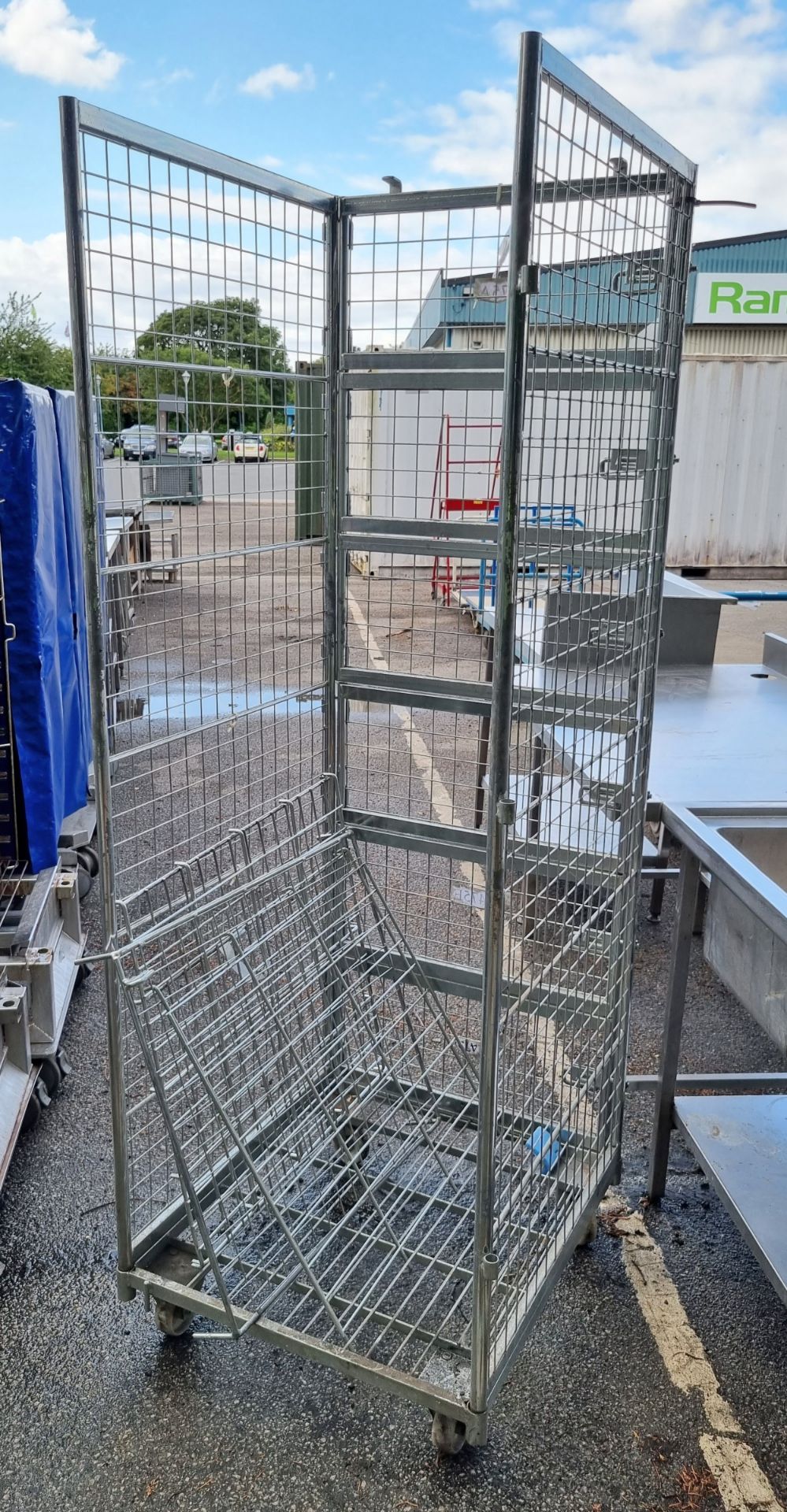 Folding wire mesh trolley - W 700 x D 800 x H 2010 mm - Image 3 of 3