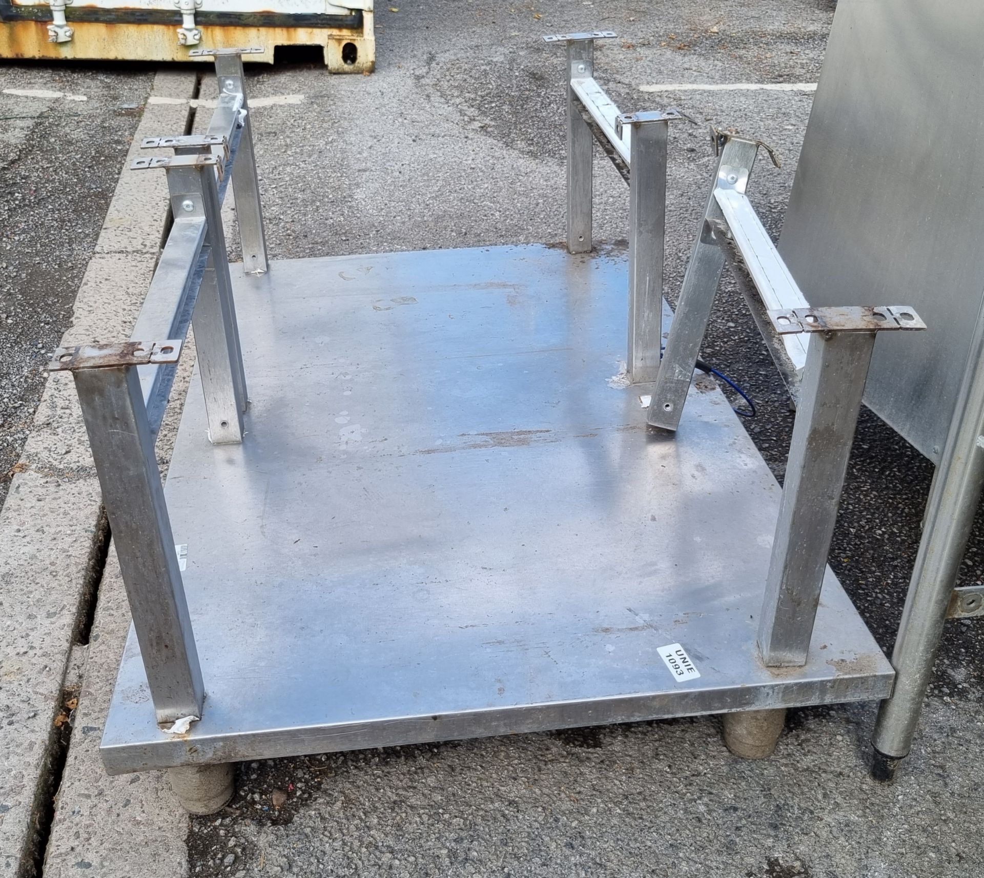 Stainless steel grill base - W 1200 x D 770 x H 570mm - Bild 2 aus 4