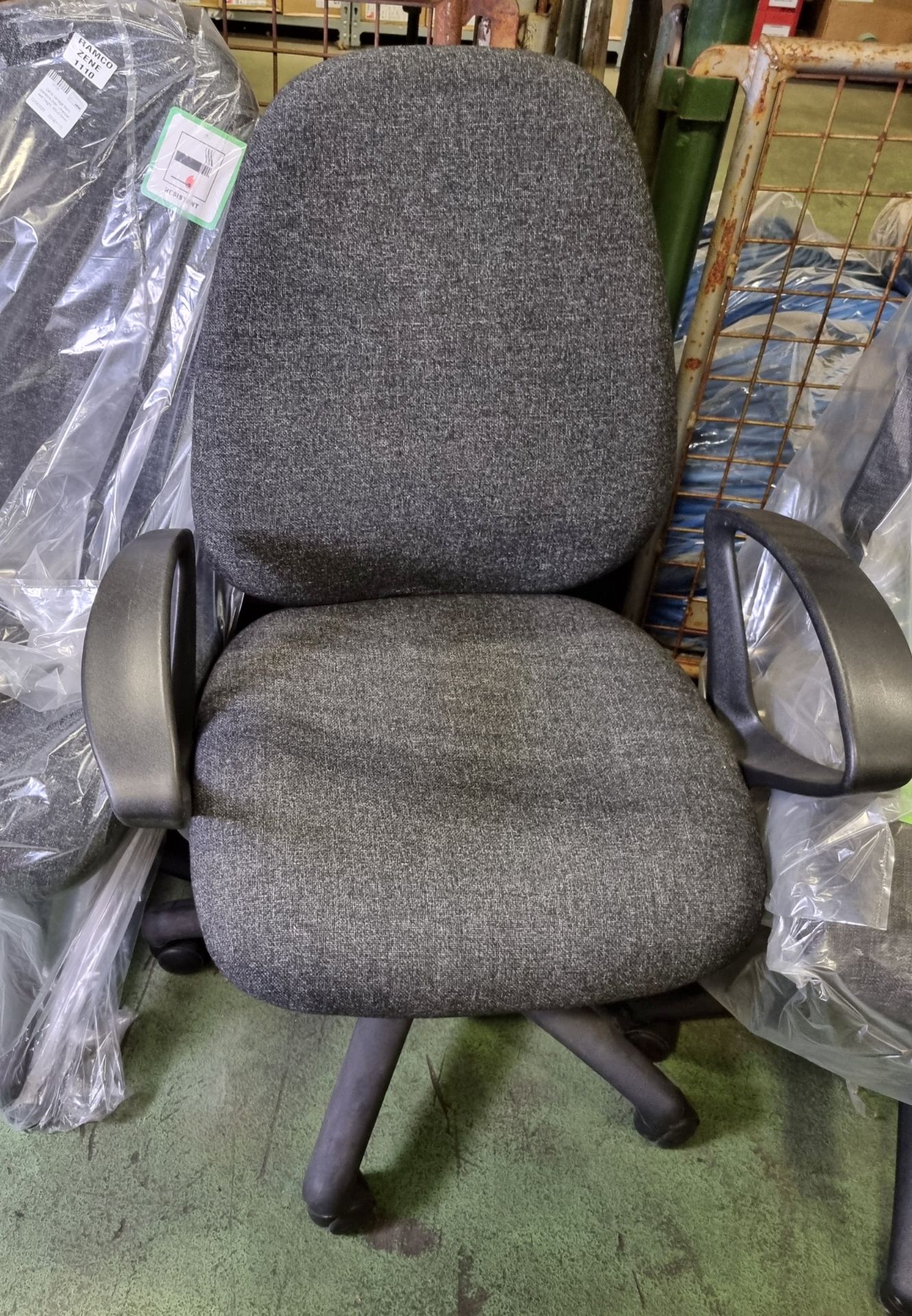 6x Dams office chairs - Image 4 of 7
