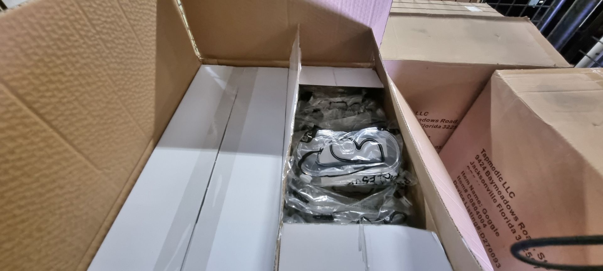 3x boxes of TapMedic LLC goggles - 150 pairs per box - Bild 4 aus 6