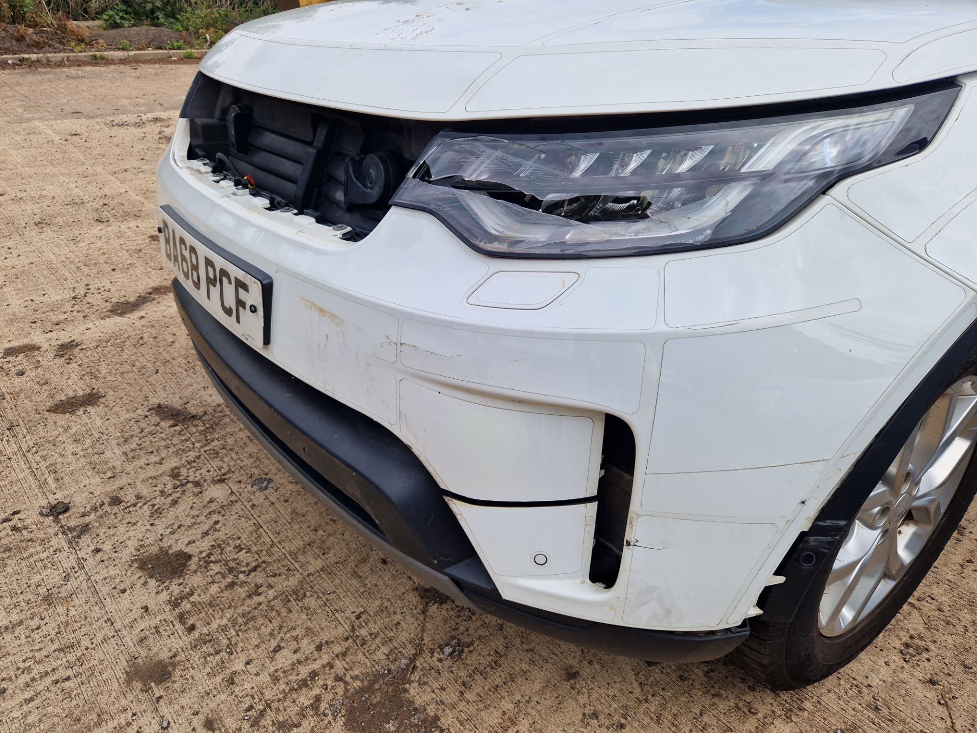 Land Rover Discovery 5 BA68 PCF - For salvage/parts - Image 6 of 23