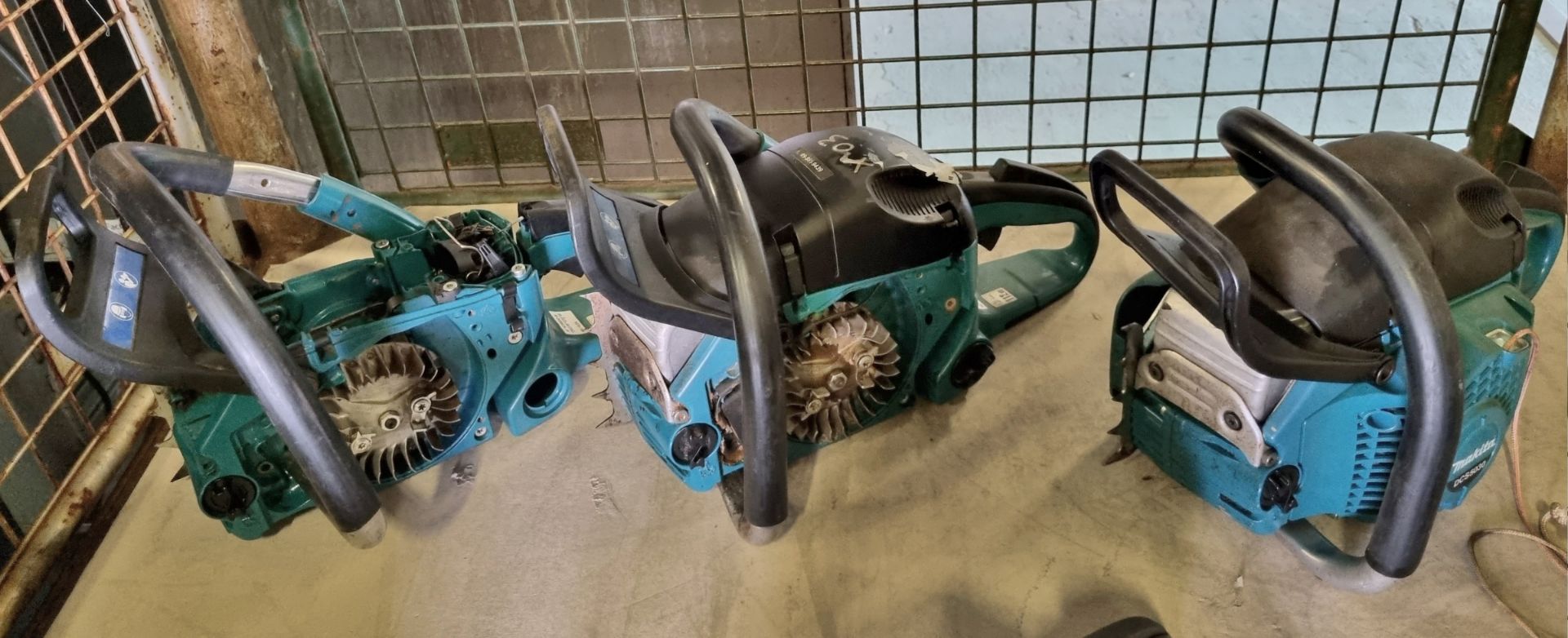 6x Makita DCS5030 50cc petrol chainsaws - AS SPARES OR REPAIRS - Bild 4 aus 5